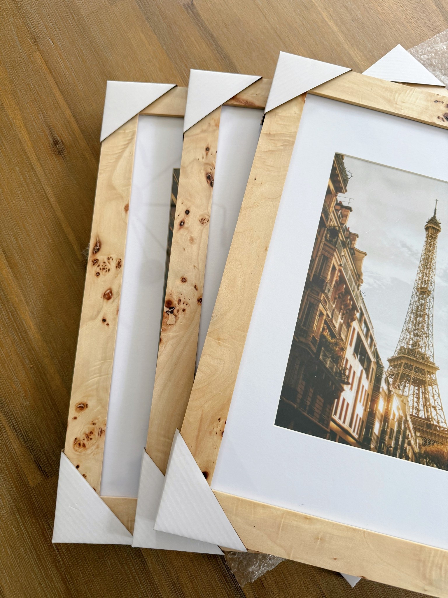 These burl wood frames from Amazon are too good. Can’t wait to hang them up!

Amazon / Home Decor

#LTKHome #LTKFindsUnder100