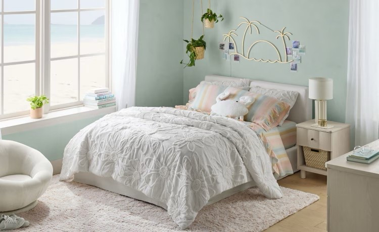 Coastal dreams and soft pastels—this beachy bedroom is the perfect blend of calm and cute vibes.

#CoastalBedroom #RoomGoals #BeachVibes #PastelAesthetic #BohoDecor #InteriorInspo #BedroomInspo #DreamRoom #DecorLover #OceanView #CozyCorners #AestheticRoom

#LTKHome #LTKKids #LTKSaleAlert