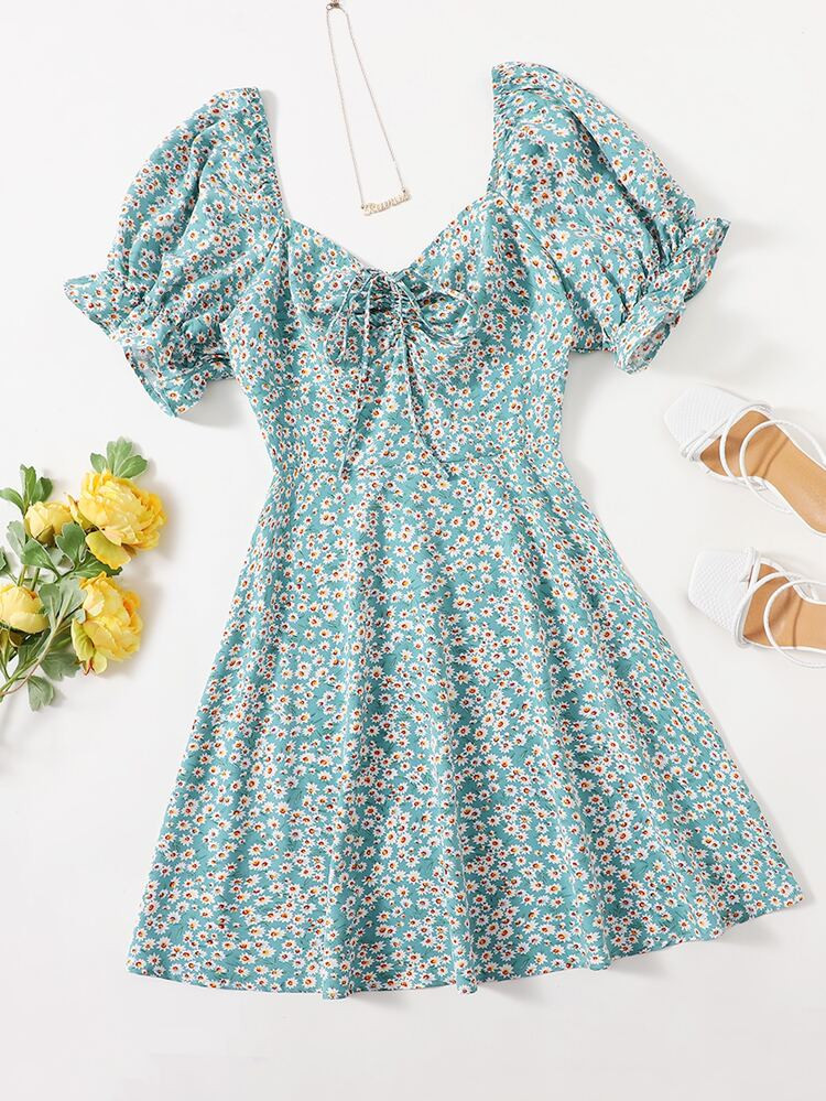SHEIN Plus Drawstring Knot Ruched Front Ditsy Floral Milkmaid Dress | SHEIN