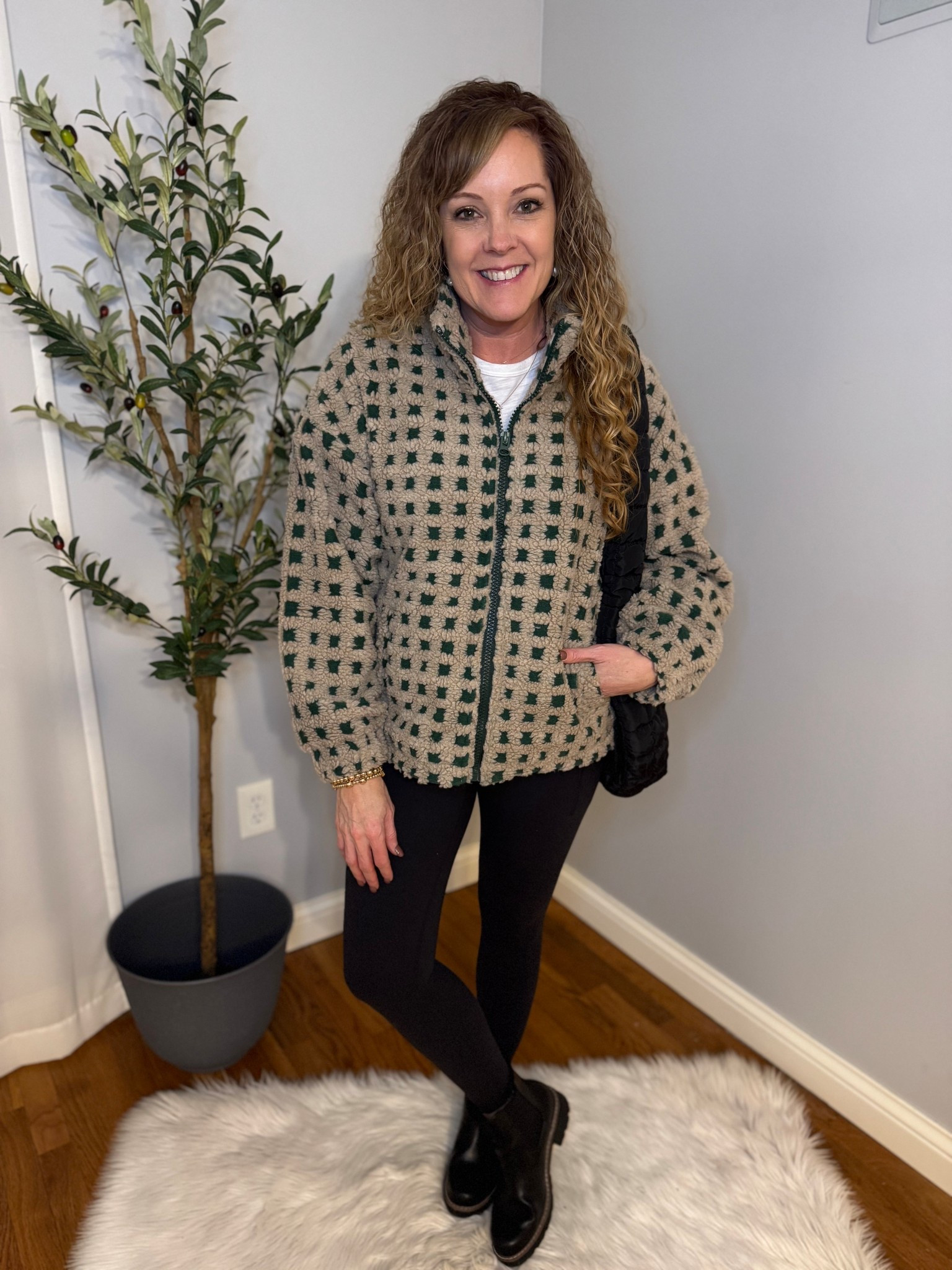 Amazon Hixiaohe pullover and zip up / winter outfit / trendy look / over 40

Zip up- medium 
Leggings- small 25”
Chelsea boots- size 8, tts 

#LTKootd #LTKOver40 #LTKgrwm