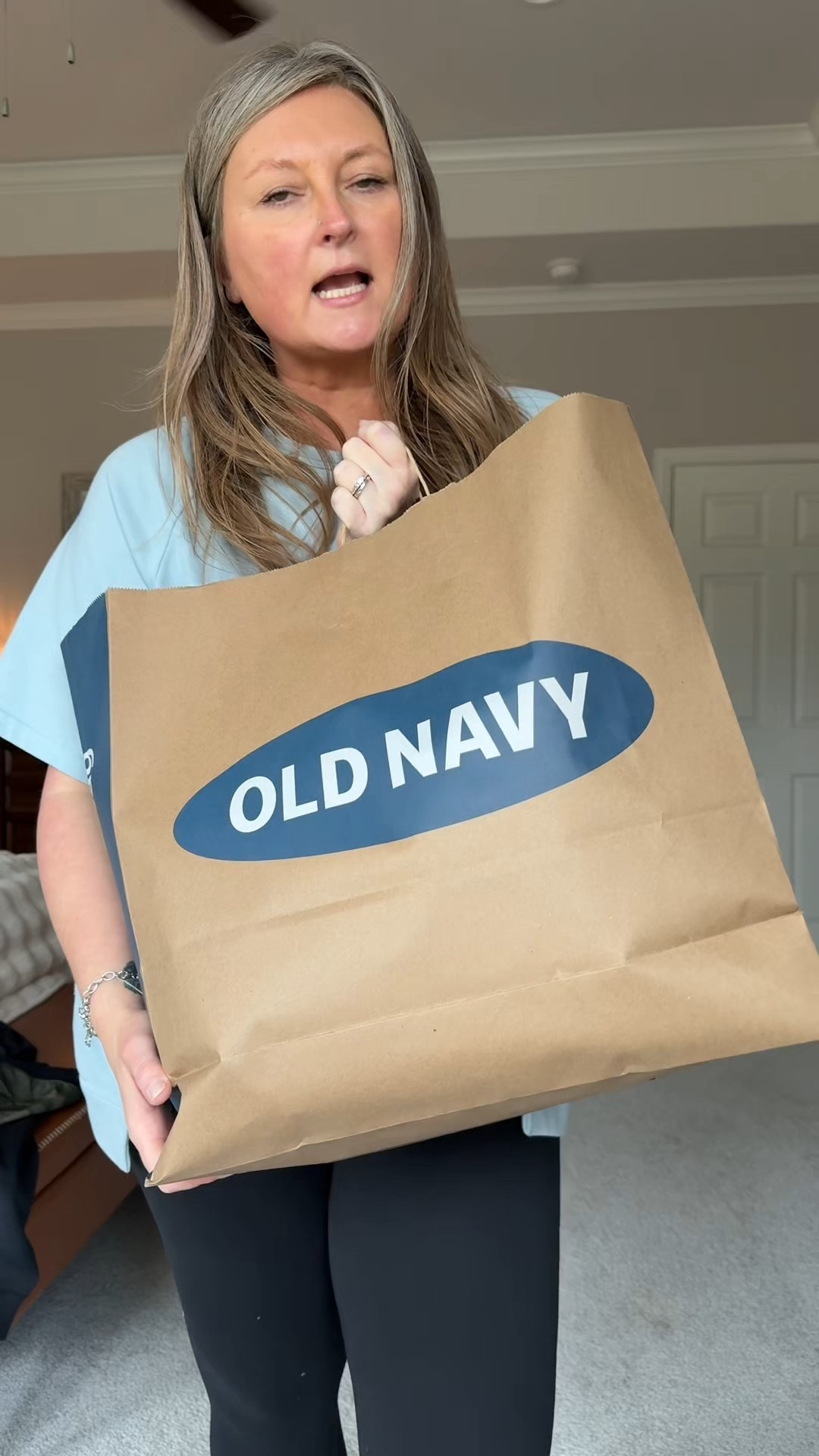 Y’all… Old Navy is making a comeback! 👏🏼
The jeans are so good, but the tops are even cuter 😍
Sharing all my favorite finds comfy, cute, and totally affordable!

Linked everything so you can shop my haul 🛒✨

#OldNavyFinds #FallOutfitInspo #AffordableStyle #ComfyCasualLooks #OldNavyHaul
