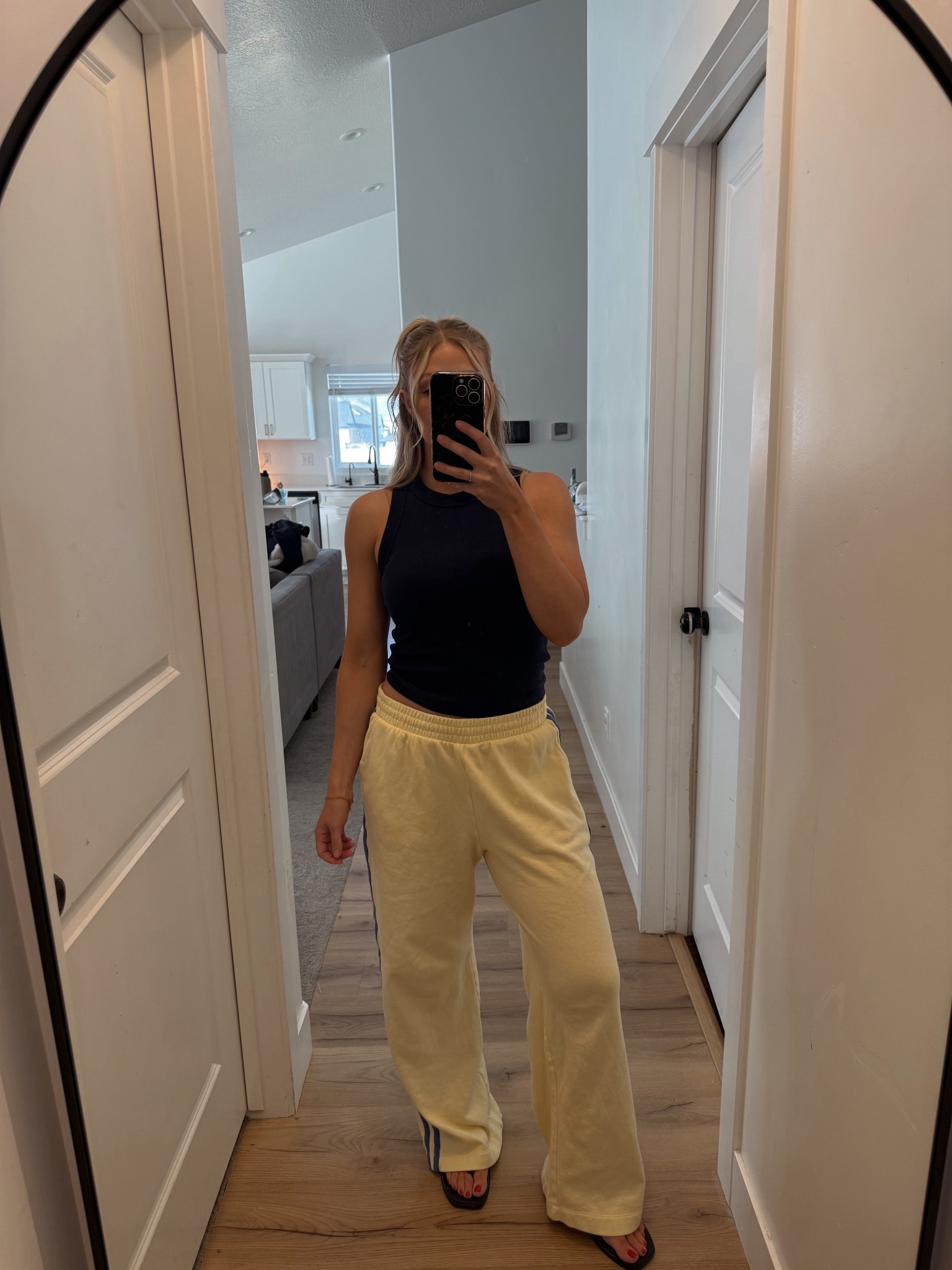 Sweat pants💛🌞🌀

Wearing medium wish I got my true size small but still love them!

Everything linked!

#sweatpants #ootd #oldnavysweats #relax #oldnavytank 

#LTKdayinmylife #LTKootd #LTKmomlife