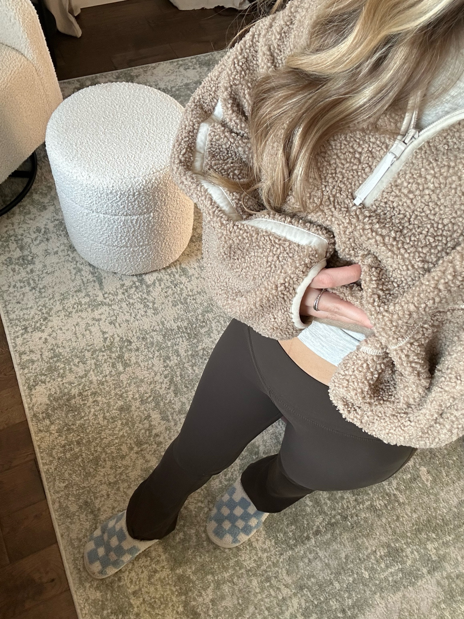 Ootd 🤎🤎🤎 the best yoga pants ever

#LTKSeasonal #LTKFindsUnder50 #LTKFitness