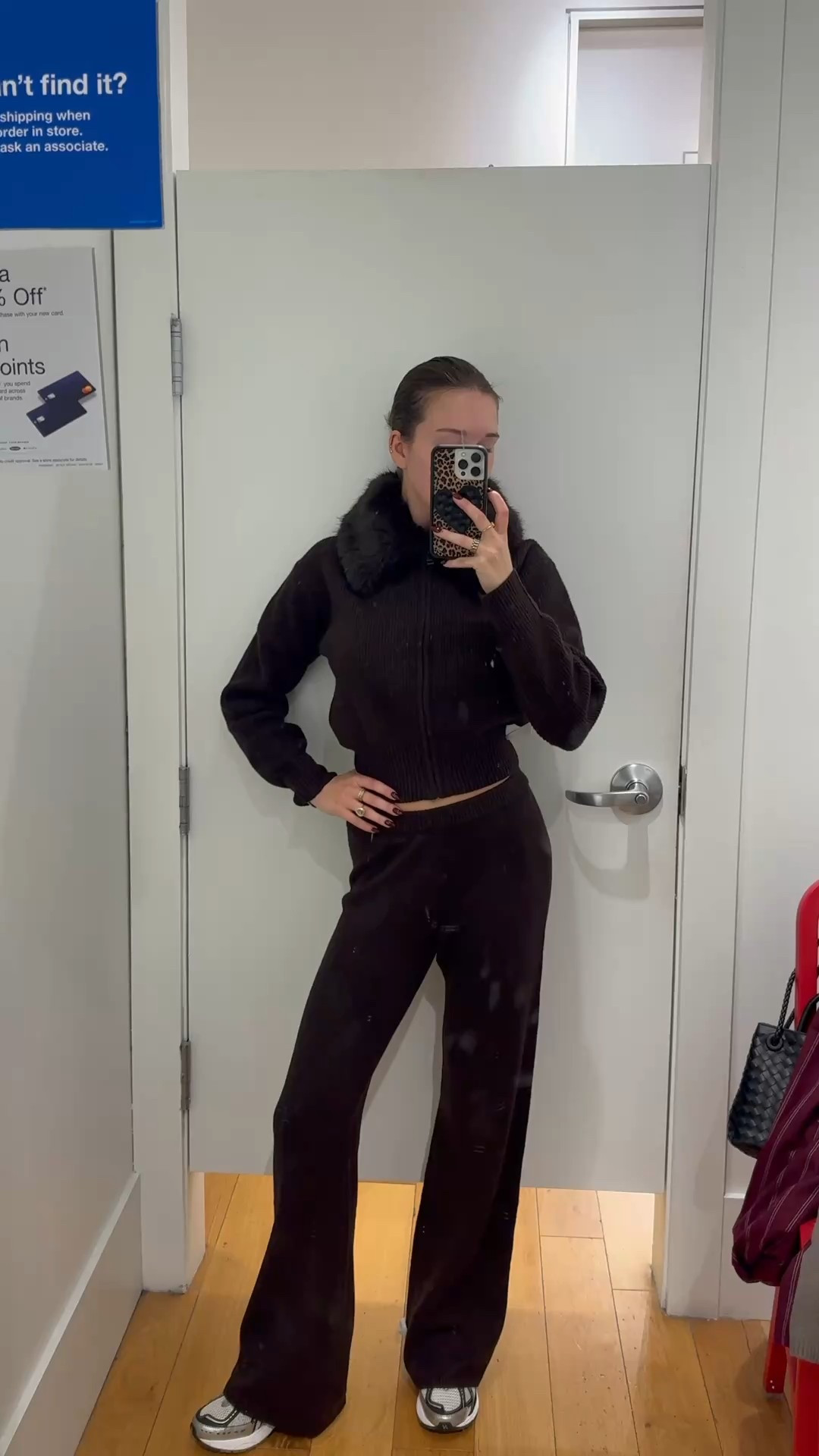 Lounge sets from the Gap>>

#LTKSeasonal #LTKHoliday #LTKFindsUnder100