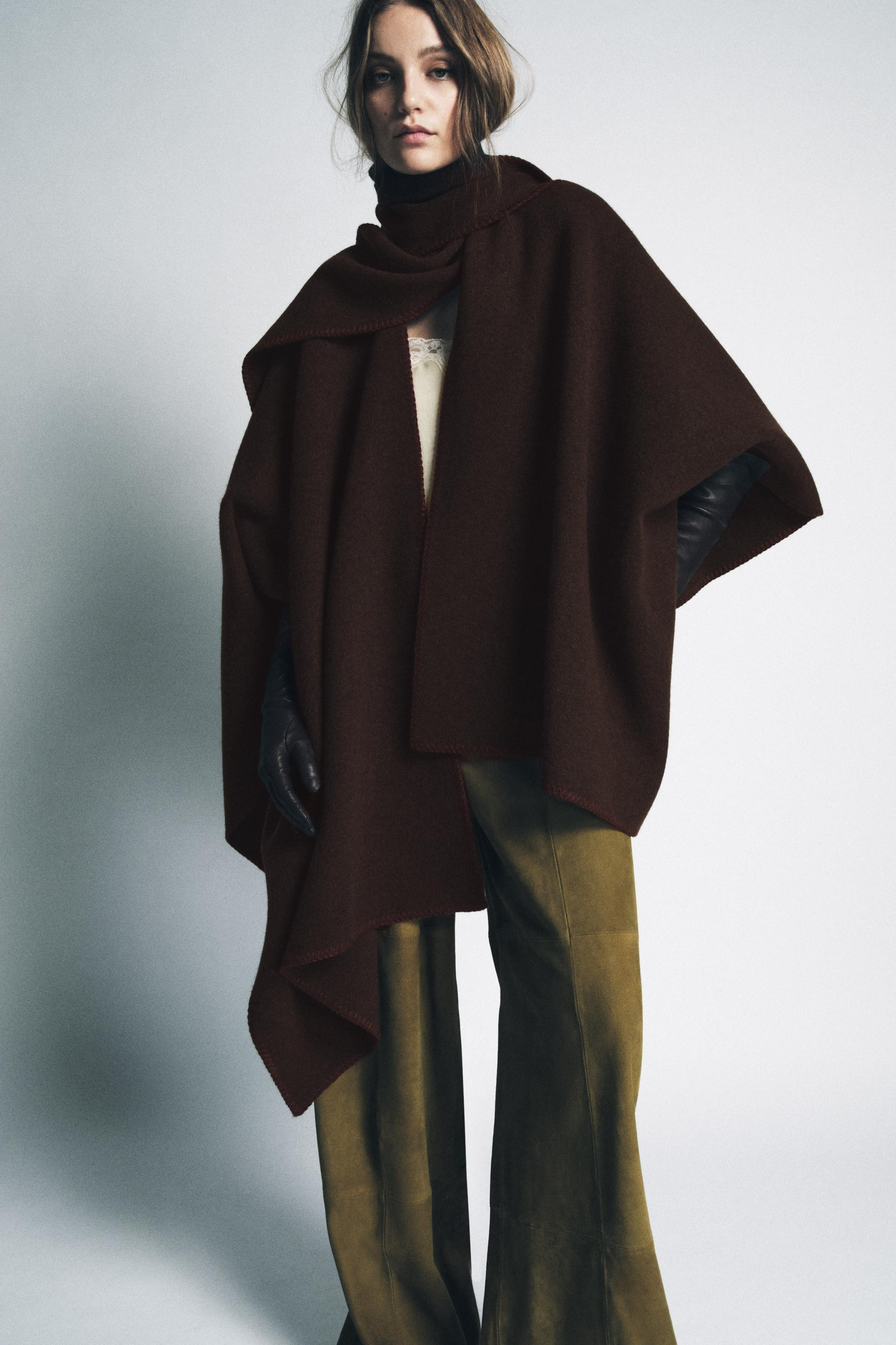 KNIT CAPE WITH CONTRASTING THREAD SCARF | Zara US