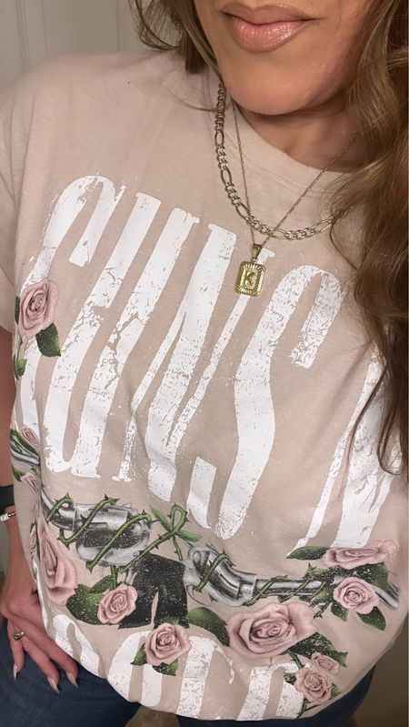 My graphic tee is restocked! Just $10! Target style. I’m 5’10” and wearing a small. #LaidbackLuxeLife

Tee: S

Follow me for more fashion finds, beauty faves, lifestyle, home decor, sales and more! So glad you’re here!! XO, Karma

#LTKStyleTip #LTKFindsUnder50 #LTKSeasonal