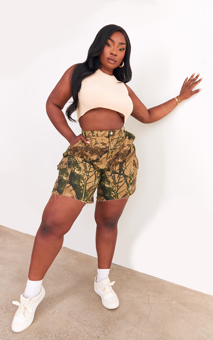 Plus Khaki Camo Denim Cargo Shorts | PrettyLittleThing US