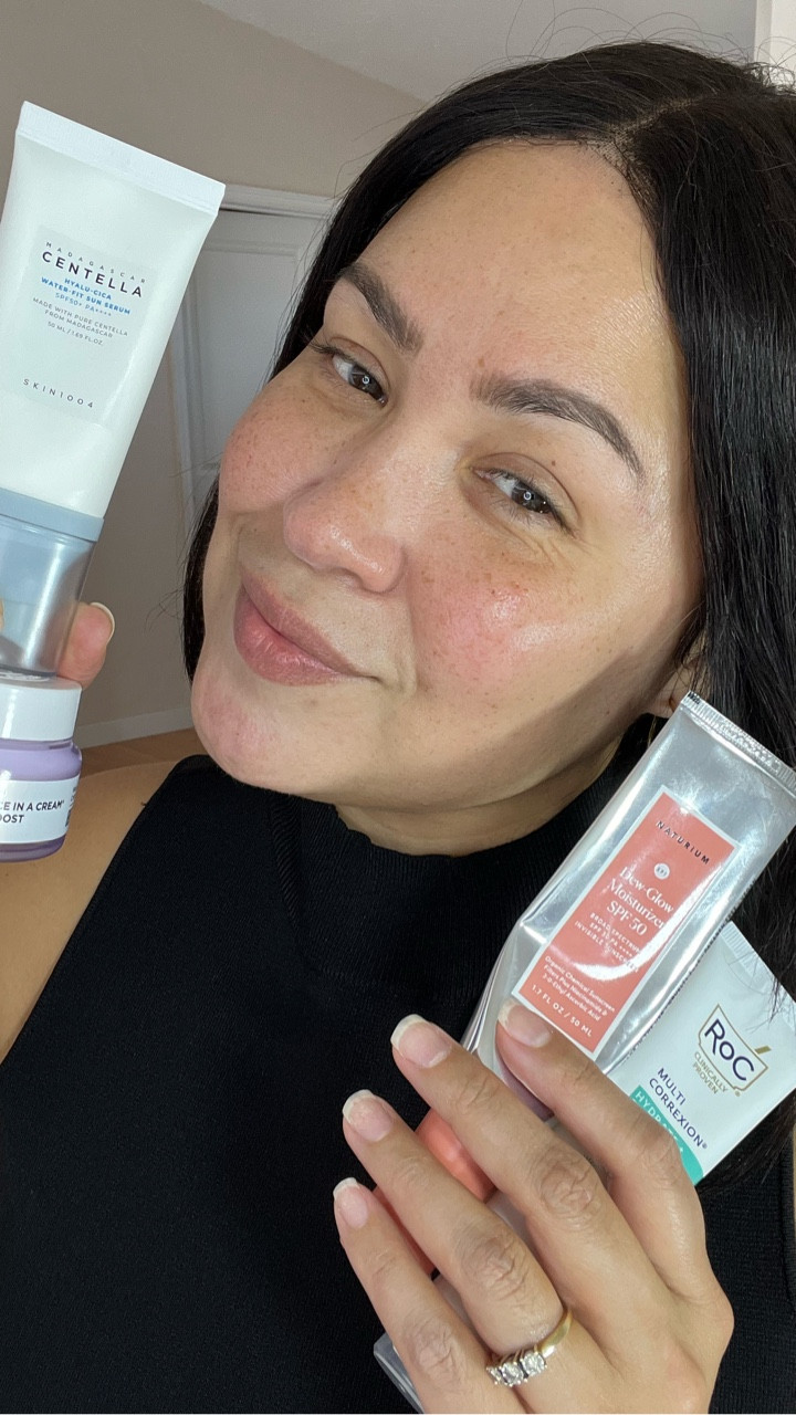 If you have mature dry skin you MUST deeply hydrate AND moisturize as well as SPF before applying makeup. Hydrating makeup products are a great support but the heavy lifters are milky toner, moisturizer and SPF. 

All products in can always be found in my #ltk 
Wearing
@itcosmetics confidence in a cream barrier boost
@skin1004official Hyalu-cica SPF 50
Discussed 
@naturium dew glow moisturizer spf 50
@rocskincare multi correction SPF moisturizers

#agingskin #matureskin #makeupover40 #skinprep #nofilter #spfprotection #realskin

#LTKOver40 #LTKBeauty #LTKFindsUnder50