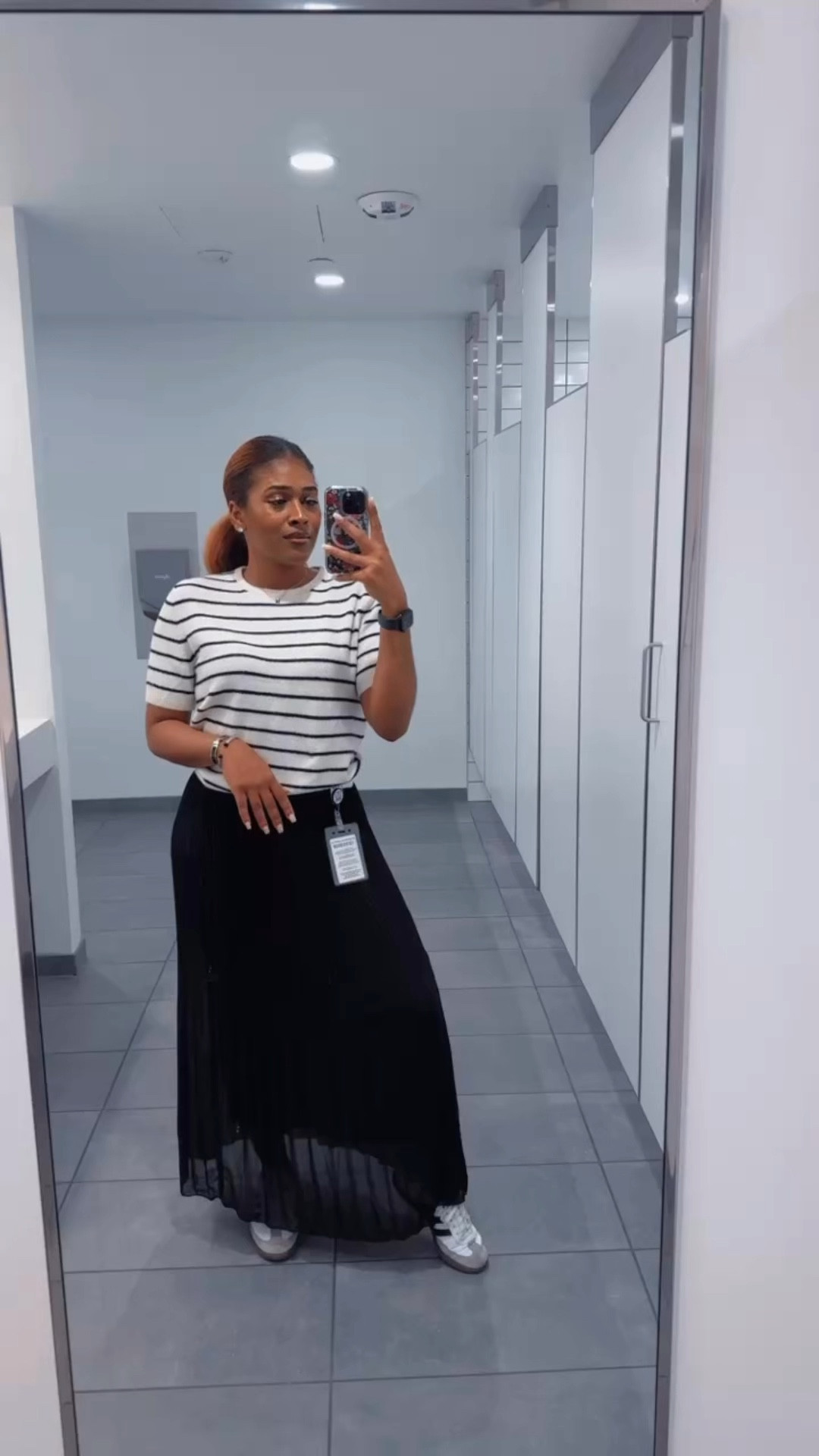 Mid-week fit check! The weather is finally giving perfect, so I had to take this maxi pleated skirt for a spin. Snagged it on sale at H&M and paired it with my fave striped short-sleeve sweater + my go-to kicks for an effortless chic vibe. Casual, comfy, and just right for today! ✨

#LTKStyle #MidweekFit #EffortlessChic

#LTKSeasonal #LTKStyleTip #LTKWorkwear