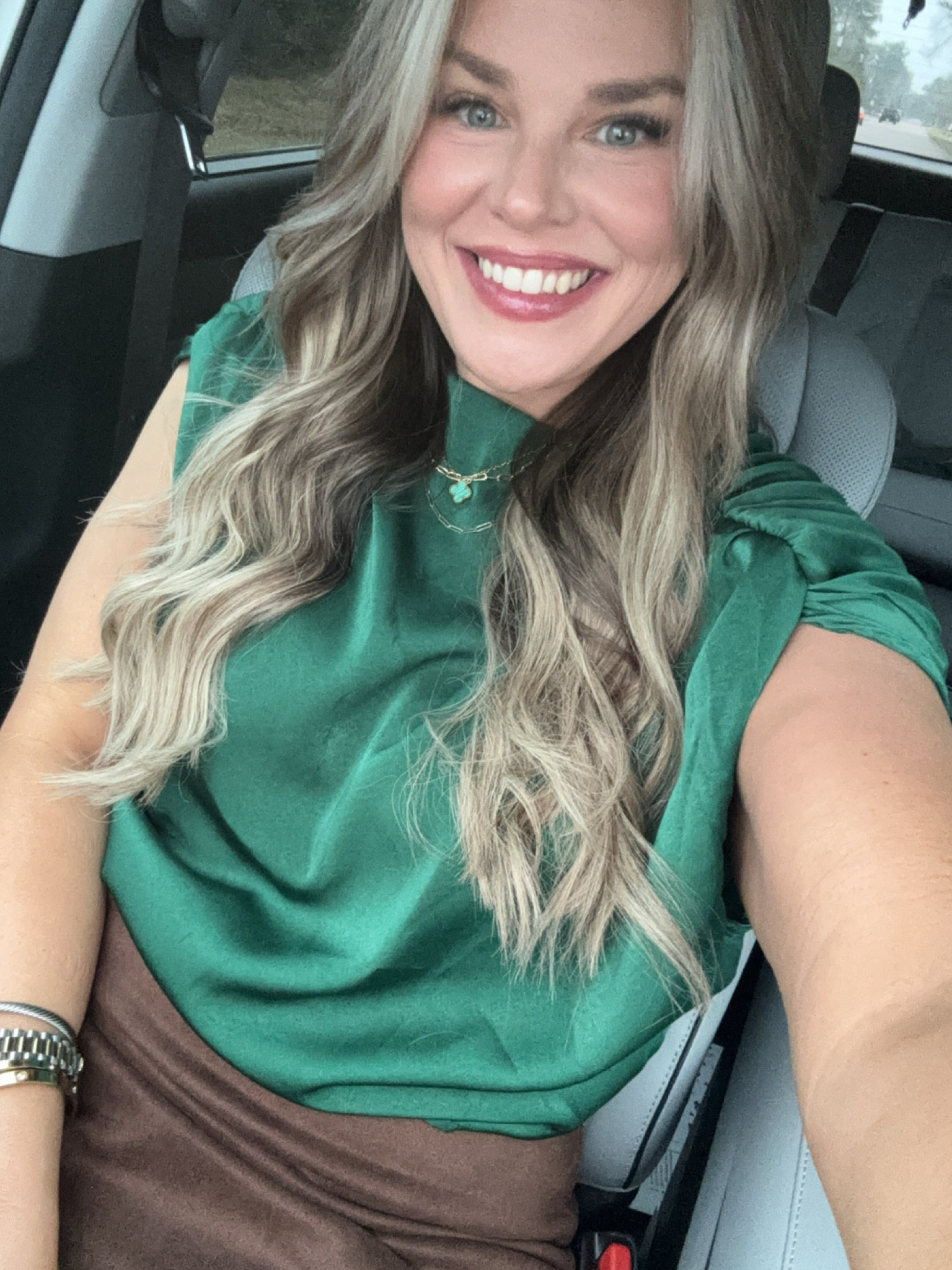 I’m wearing the large. 

#LTKMidsize #LTKootd #LTKgrwm