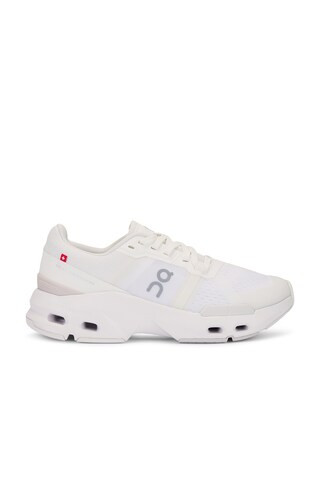 Cloudpulse Sneaker in Undyed & Frost | Revolve Clothing (Global)