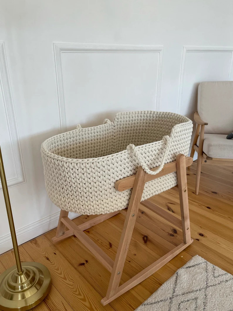 Ivory crochet Moses basket, Baby moses basket, Changing basket, Bassinet, Knit Moses basket, Will... | Etsy (CAD)