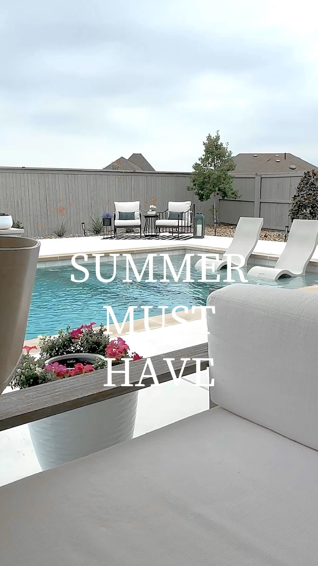 The best summer bag you’ll ever need for the beach or pool! This Simple Modern Bag is made out of a EVA material which is lightweight, Water resistant and easy to clean! It holds so much!!! 

#LTKSeasonal #LTKTravel #LTKStyleTip