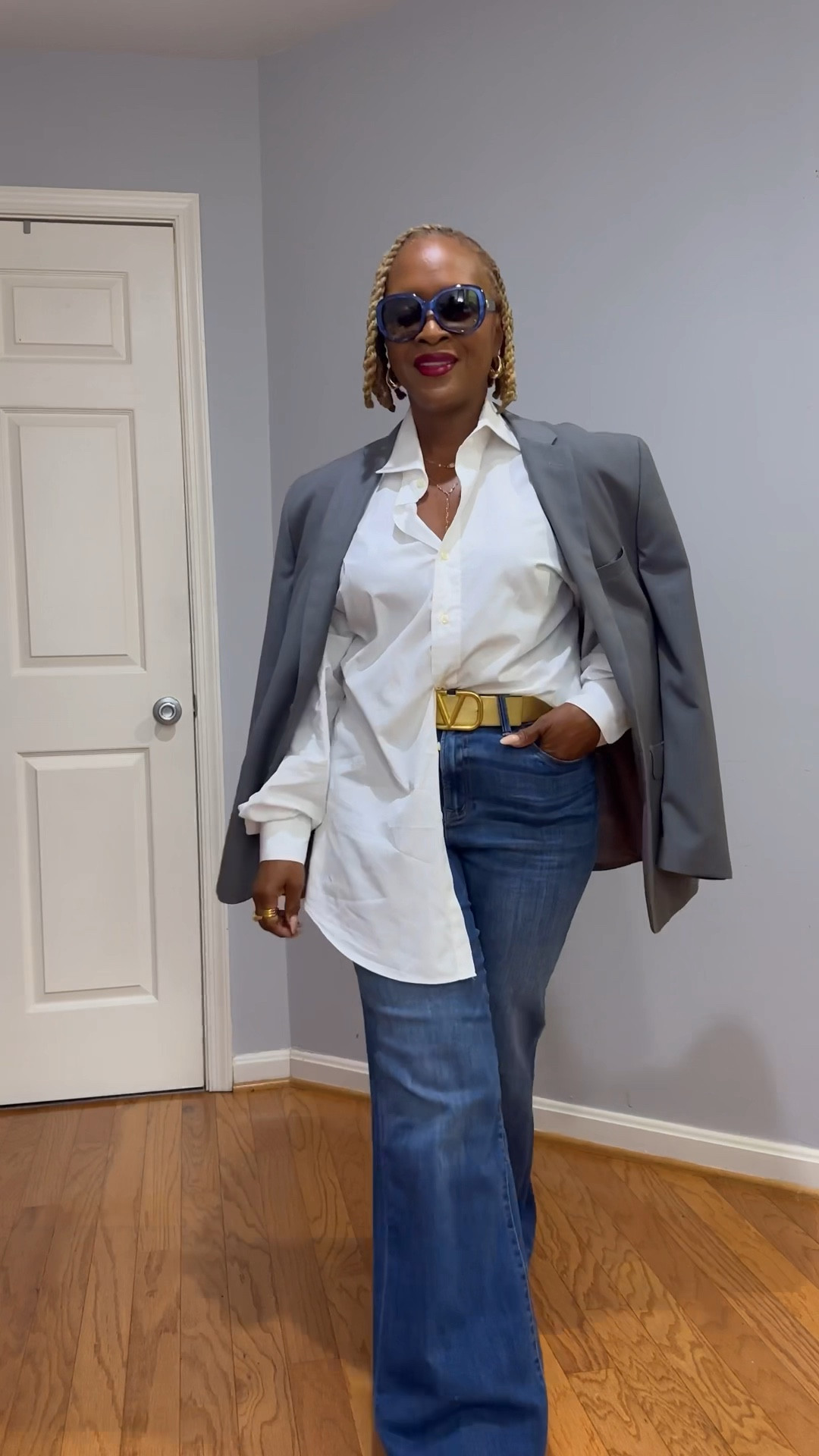 Elevate your denim outfit with cute flats for work, brunch or date night 

Travelshop discount code for shoes 



#LTKOver40 #LTKWorkwear #LTKShoeCrush