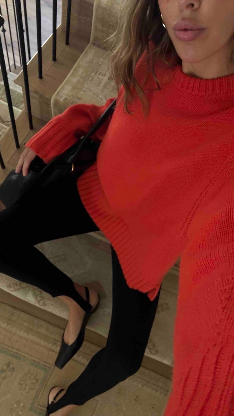 Leggings are LNA

#LTKStyleTip