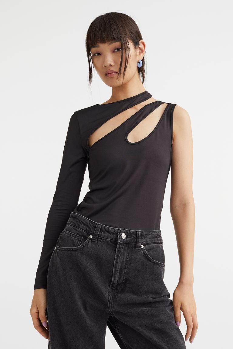One-shoulder cut-out top | H&M (UK, MY, IN, SG, PH, TW, HK)