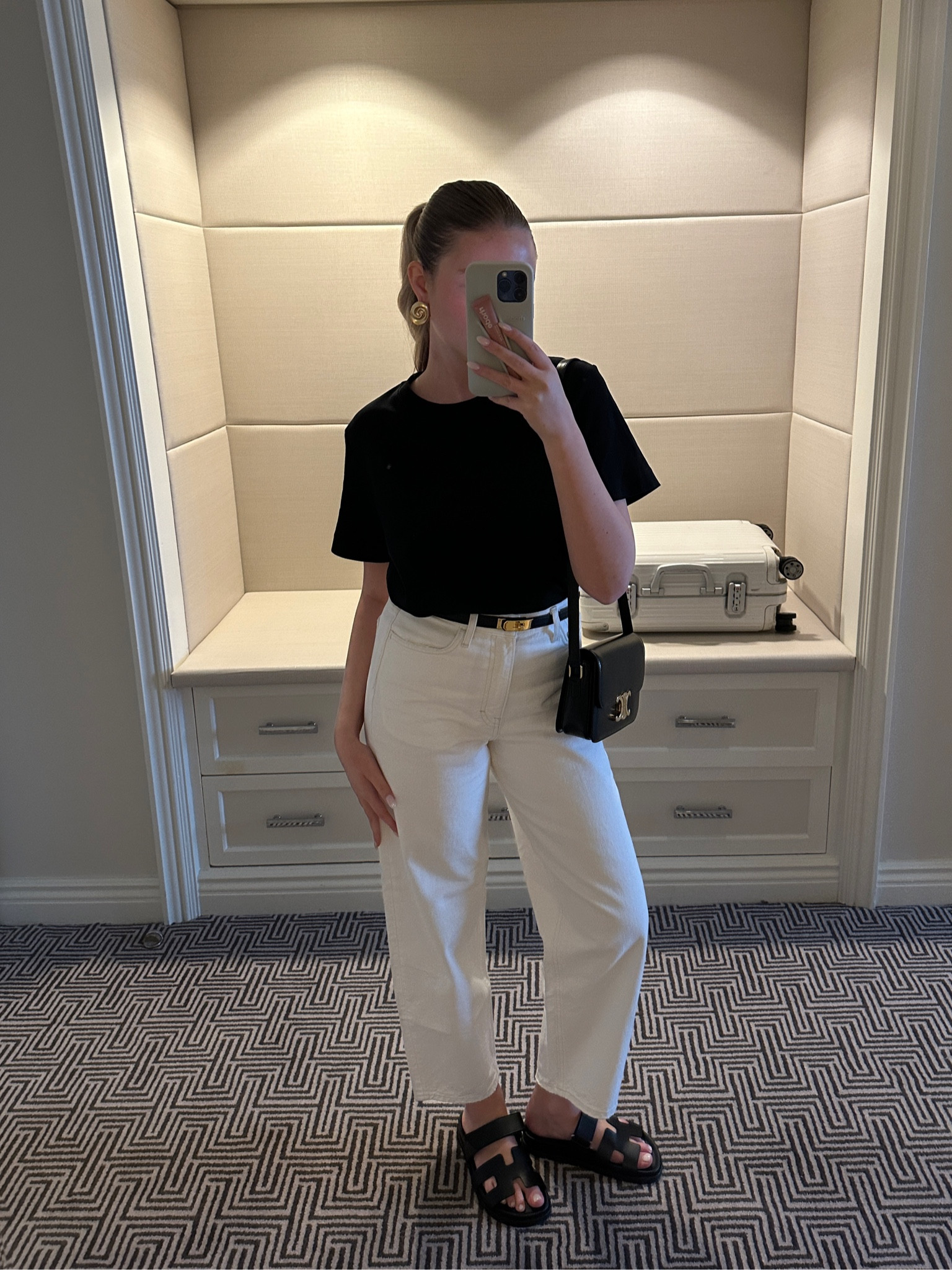 Black and white for summer 

#LTKstyletip #LTKfrance #LTKeurope