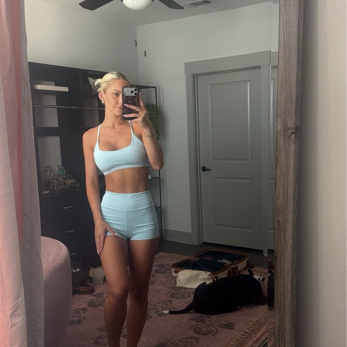 Baby blue workout sheart

#LTKfitnessgoals #LTKootd #LTKActive