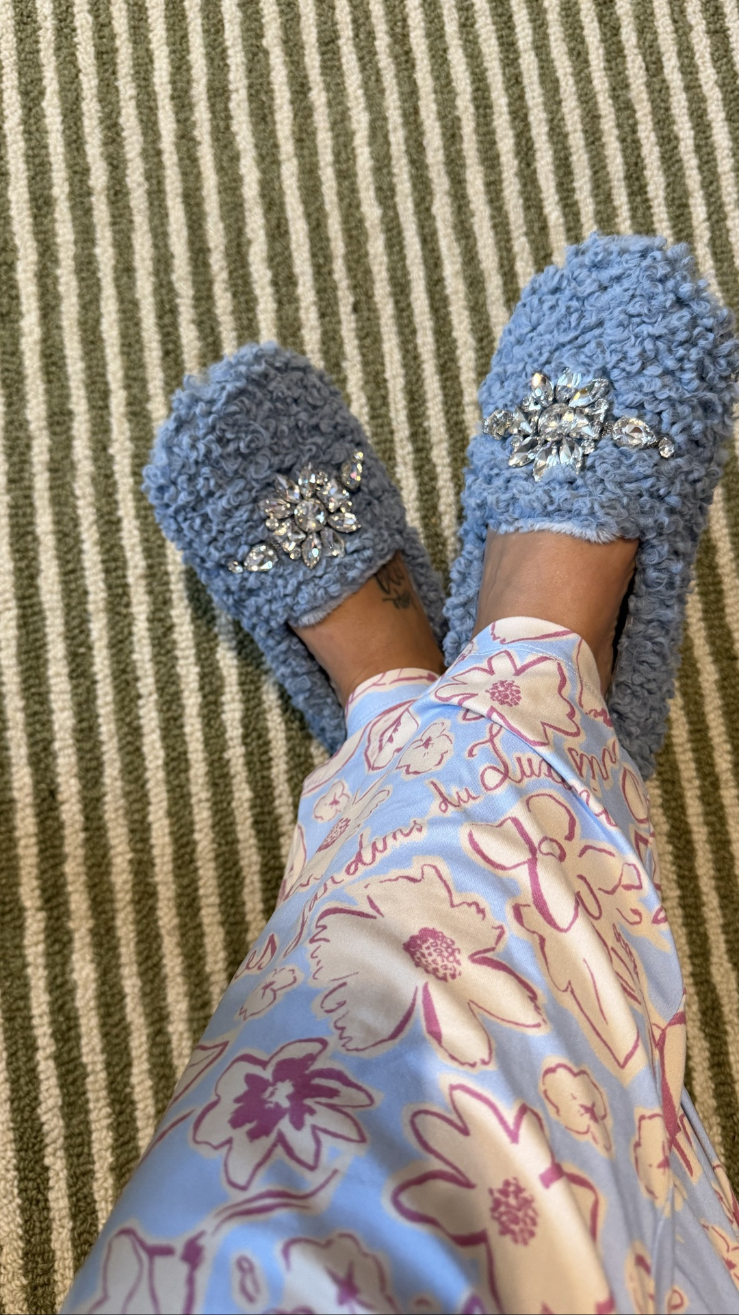 Softest pjs & cutest rhinestone slippers from Walmart & the best soothing eye patches that actually stay on your face!!


#sponsored

#LTKBeauty #LTKPetite #LTKMidsize