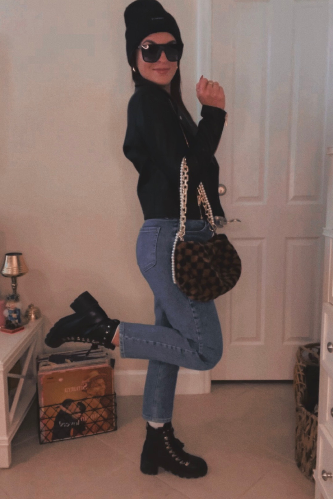 Styling basics: edgy version!

#LTKunder100 #LTKFind #LTKstyletip