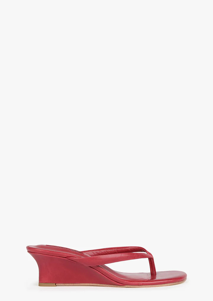 Edgy Scarlet Vintage | Tony Bianco US