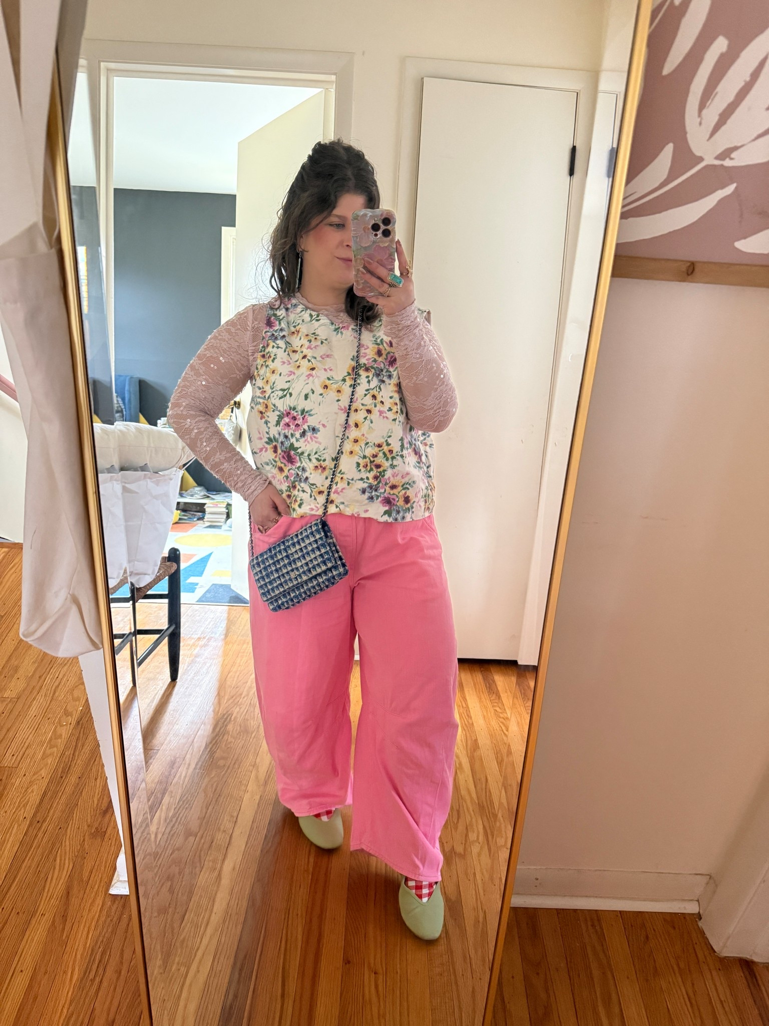 @Vivrelle is so fun! You can borrow all different designer bags for a monthly fee. Use my code LINDSAYARATARI for your first month for free!



#LTKPetite #LTKSeasonal #LTKootd