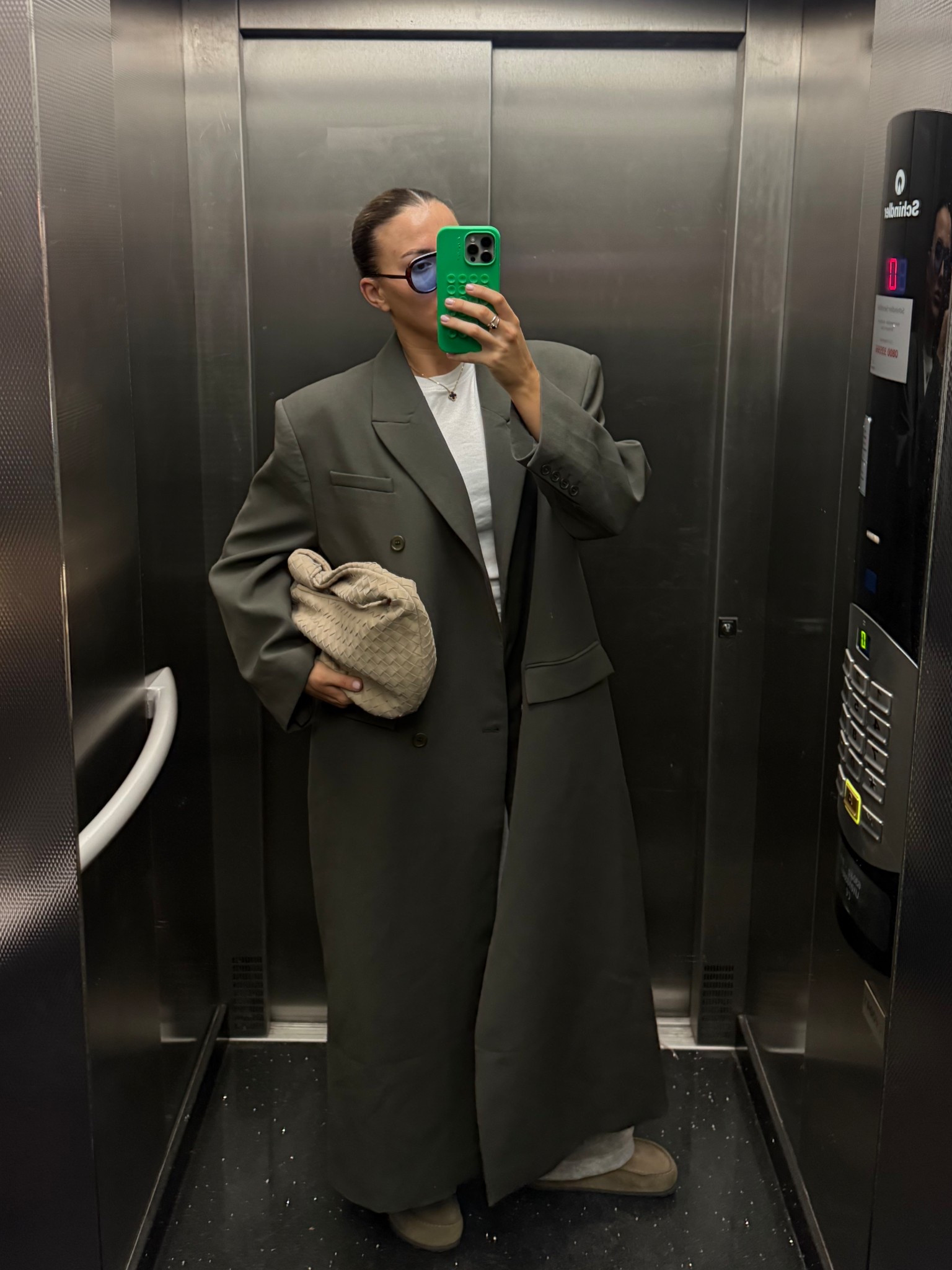 Coat of DREAMS ♥️♥️♥️ I wear size medium girls 

#LTKspring #LTKdatenight #LTKFashionMonth