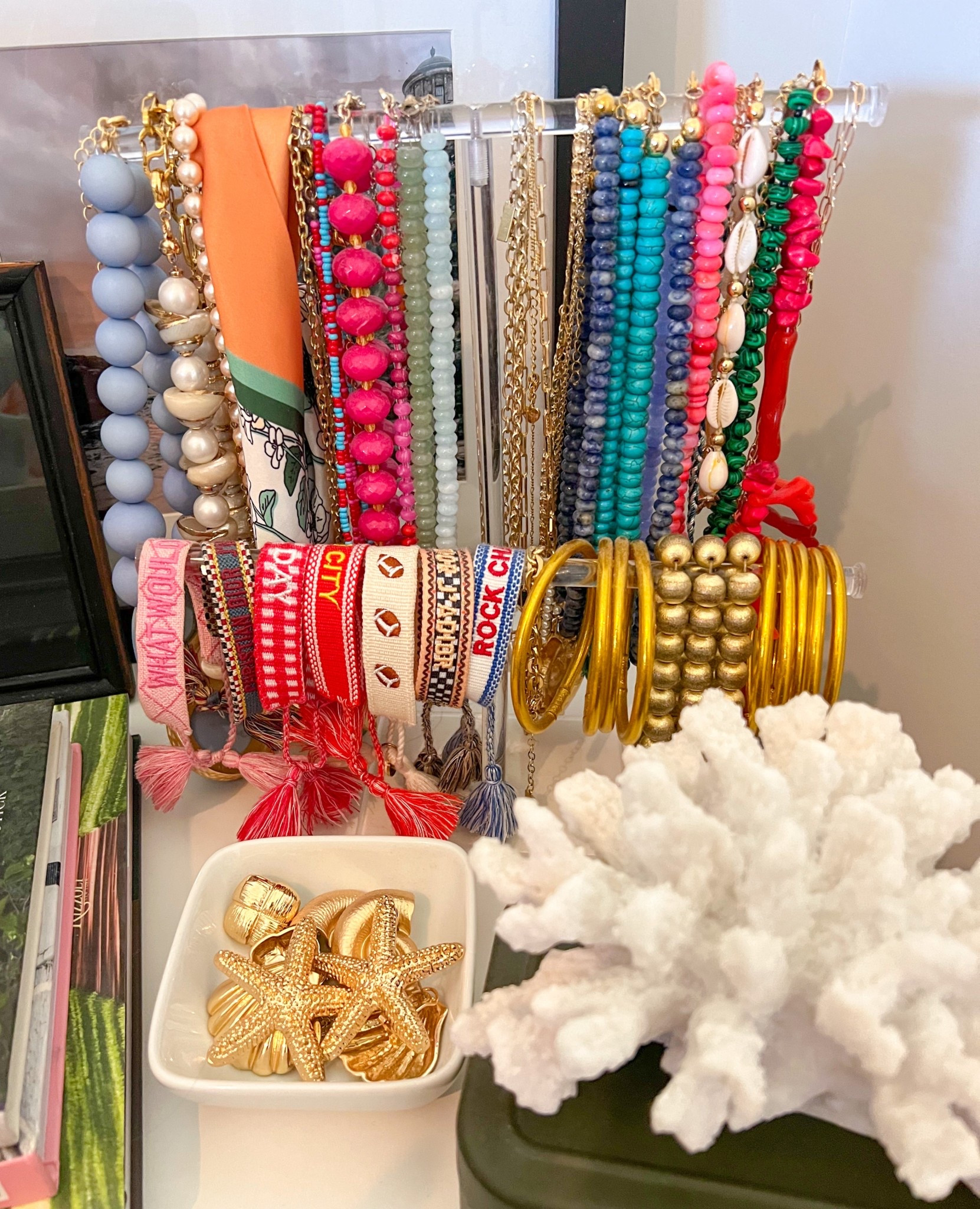 Acrylic Jewelry Stand on Amazon

#LTKgrwm #LTKHome #LTKFindsUnder50