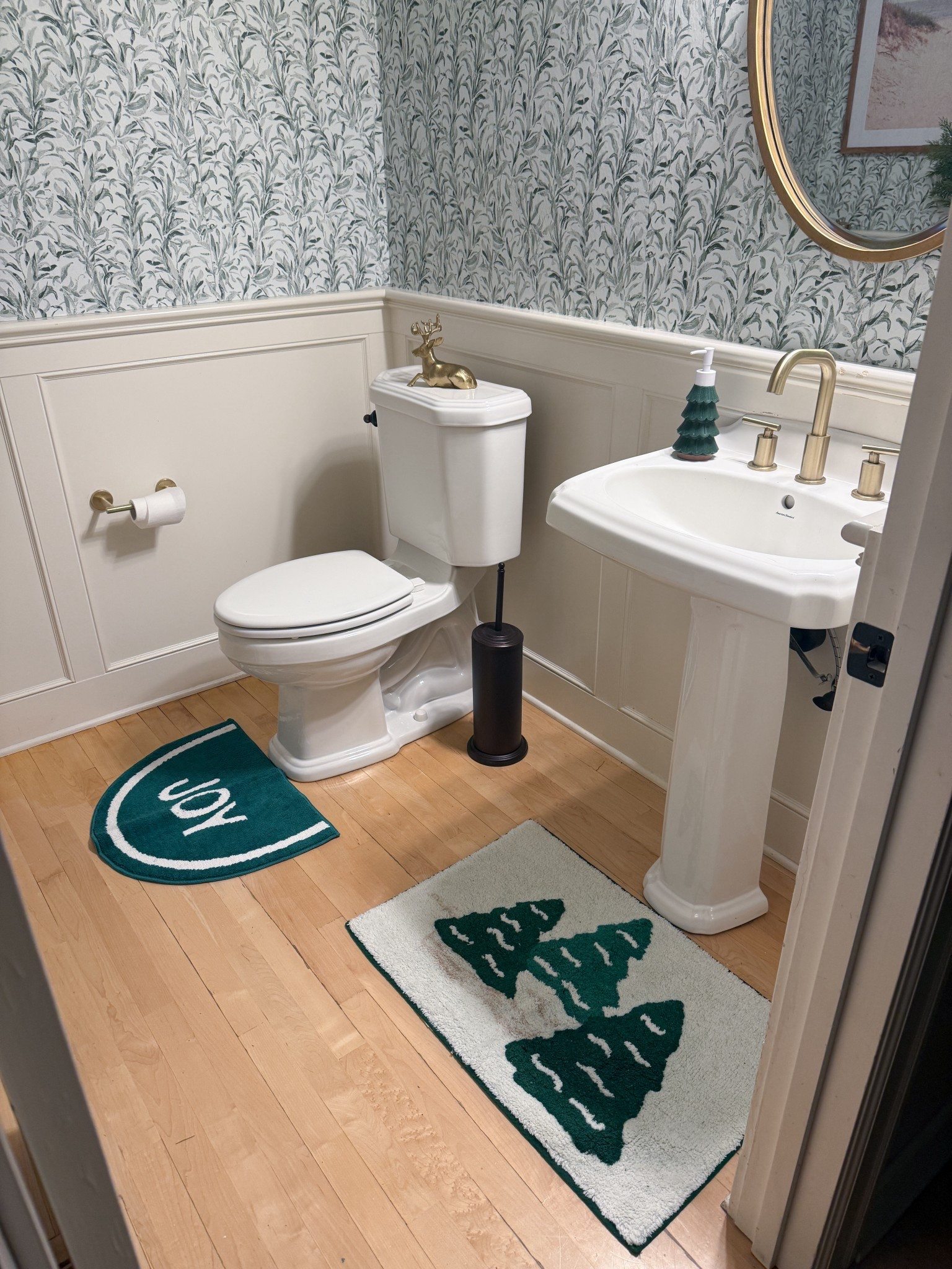 These bathroom rugs are so cute & affordable!! 🌲

#LTKHoliday #LTKGiftGuide