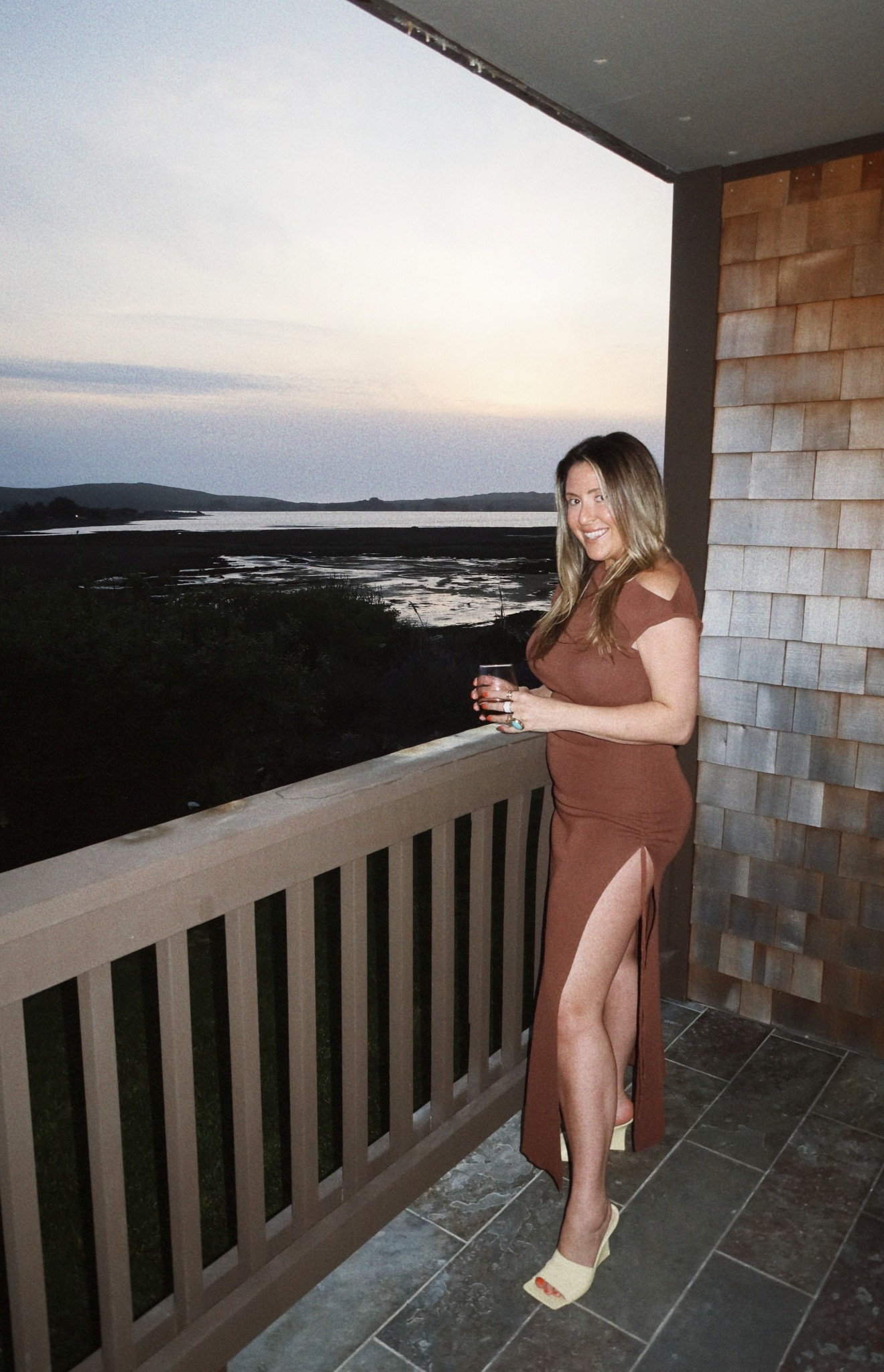 sexy little brown dress 

#LTKShoeCrush #LTKTravel #LTKStyleTip