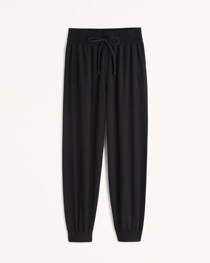YPB motionTEK Jogger | Abercrombie & Fitch (US)