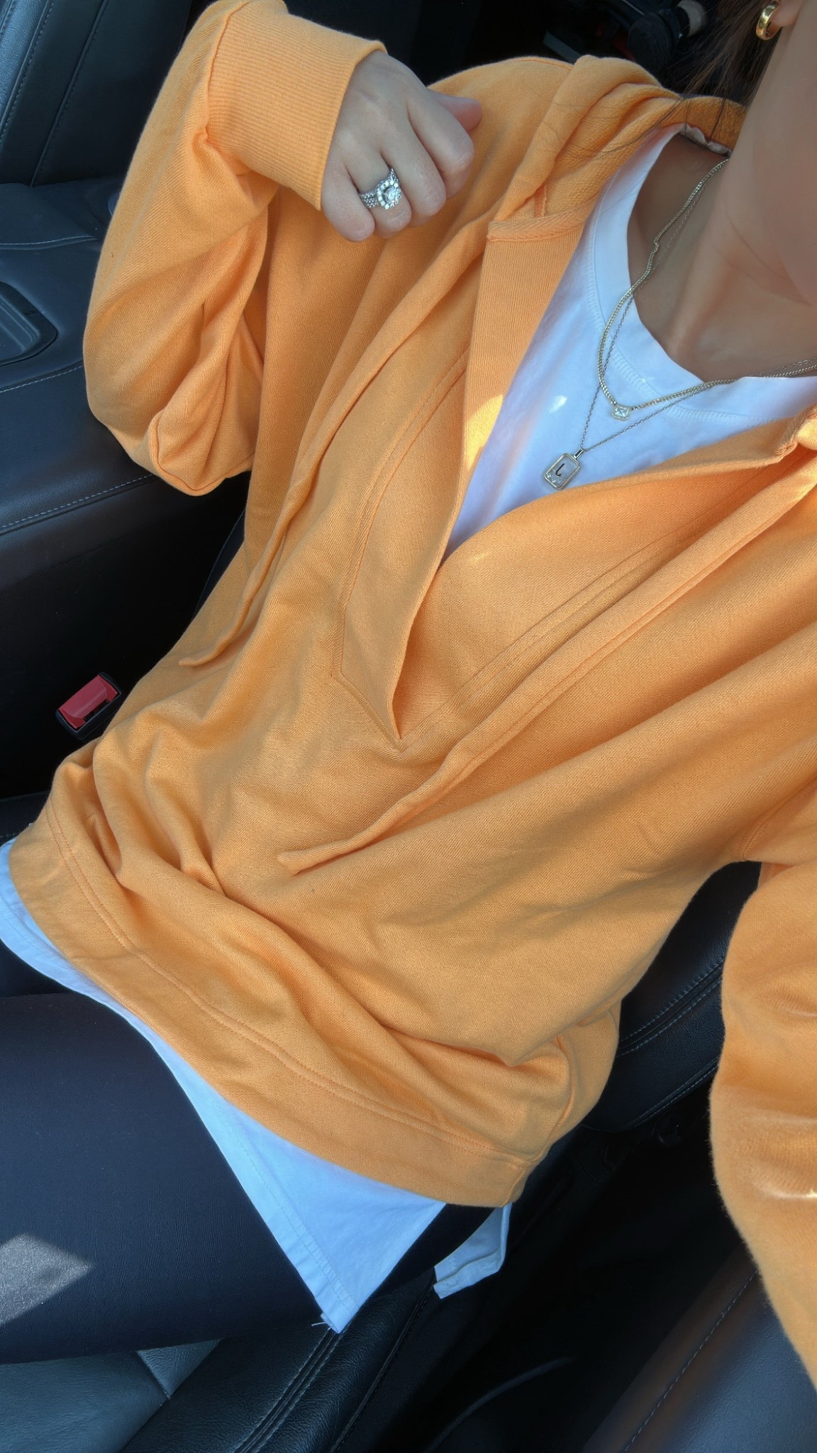 the best lightweight, hooded tunic for those breezy summer nights! 🍊

ANDDDDD on sale for less than $20!

#LTKSaleAlert #LTKActive #LTKSummerEdit