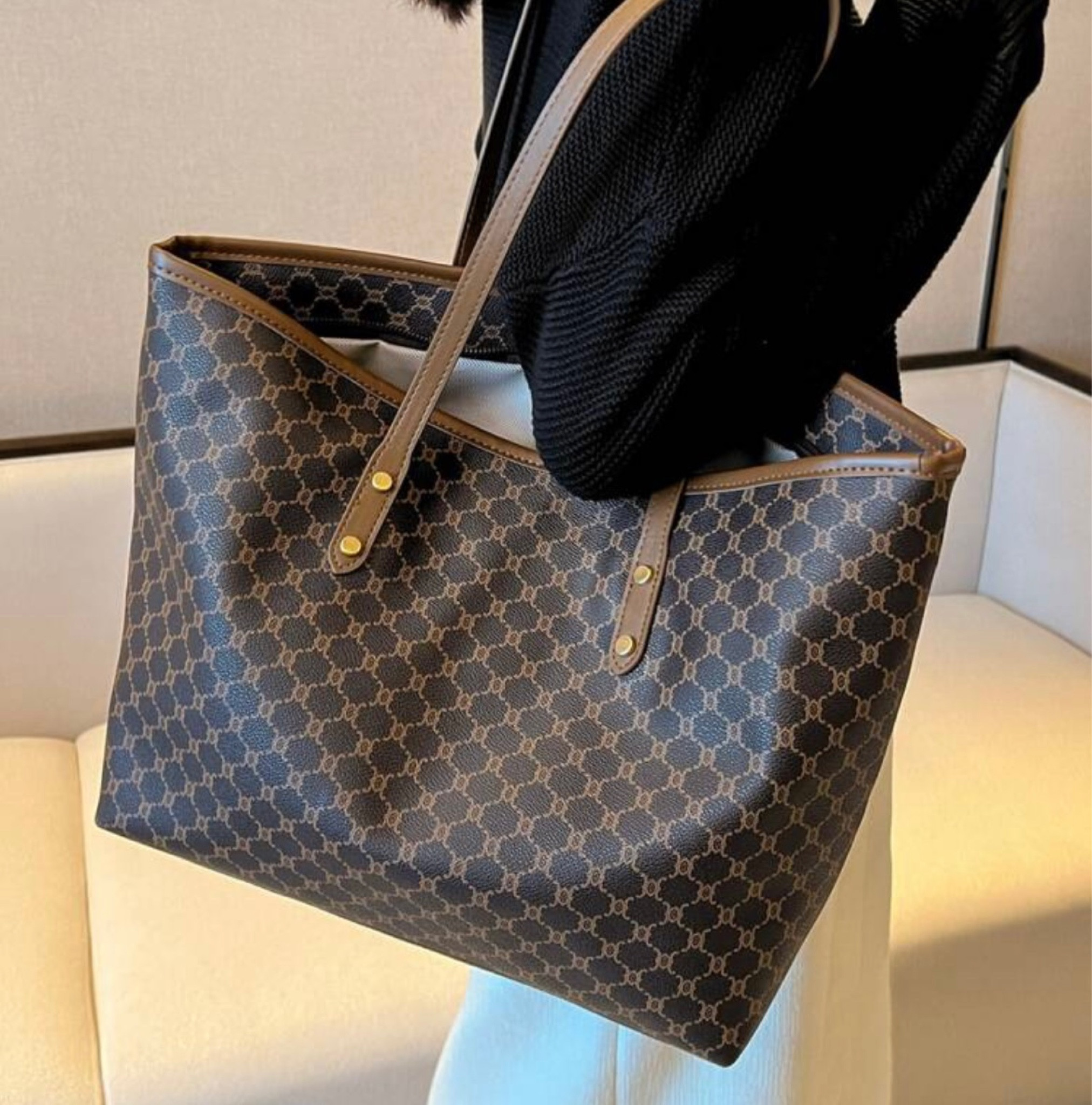 Luxury purse vibes without the price tag!🫶🏻✨

#LTKunder100 #LTKunder50 #LTKFind