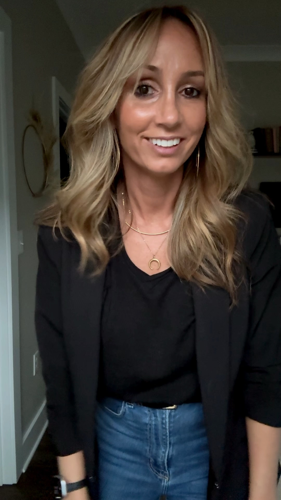 Quick and simple outfit of the day 

Blazer: $80
T-shirt: $48
Jeans: $67
Boots: $57

#LTKootd #LTKOver40 #LTKWorkwear