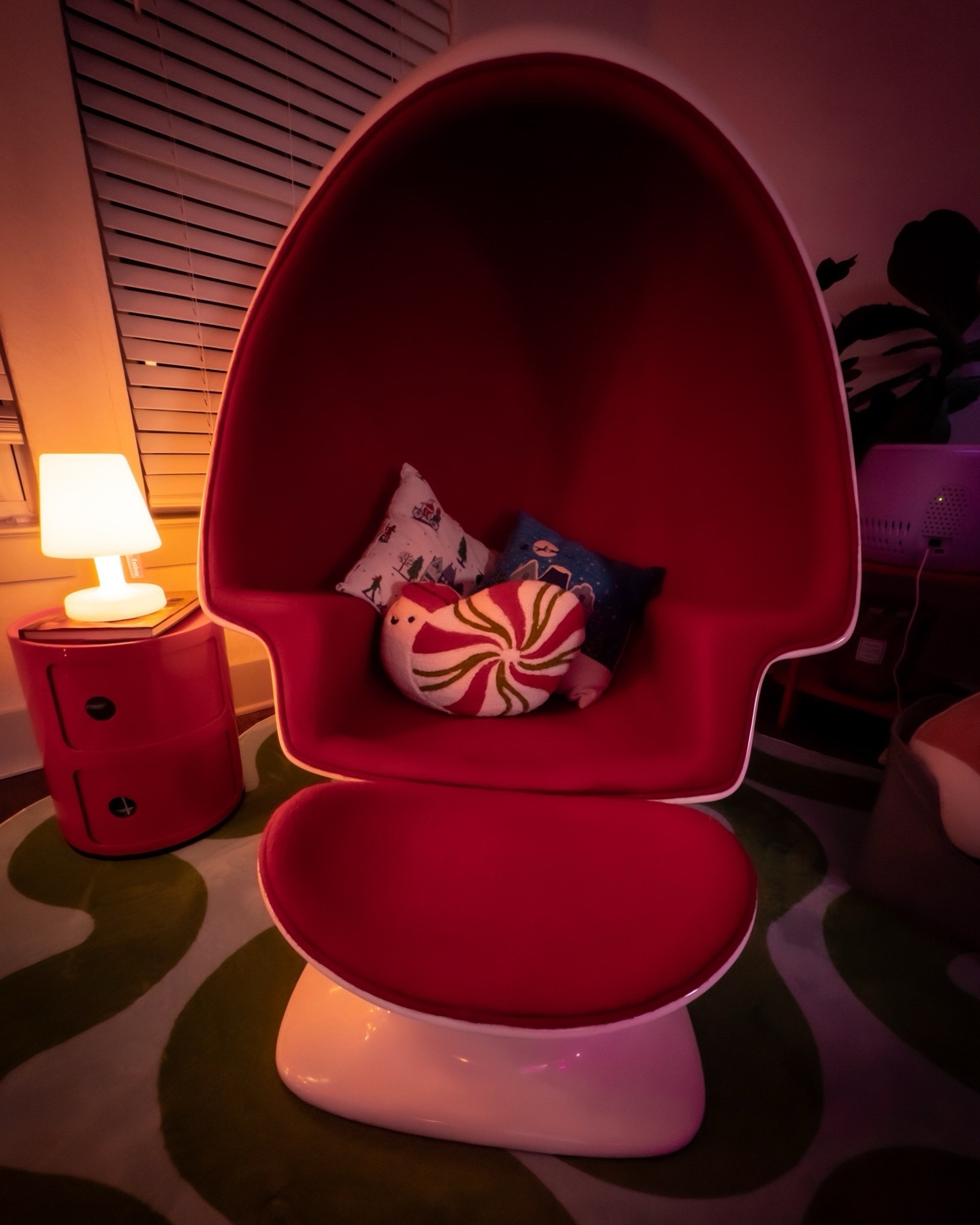 Late Night Holiday Glow

#LTKHome #LTKHoliday