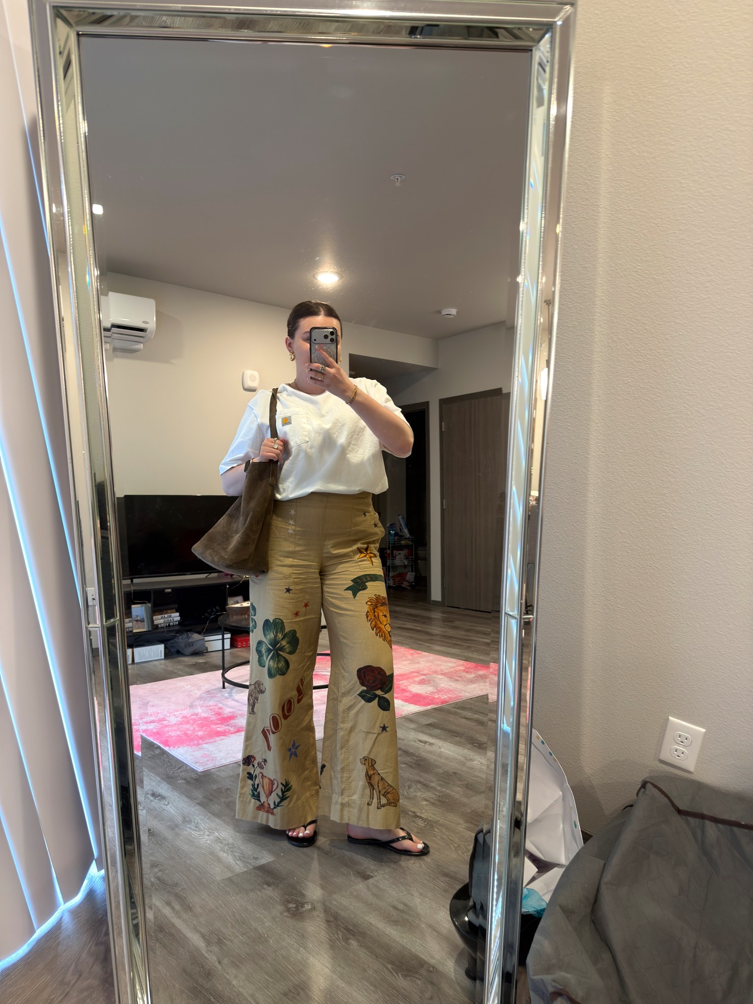 What I wore to a mosaic class! These pants are my new go to and so fun for spring 🦁

#LTKWorkwear #LTKdayinmylife #LTKootd