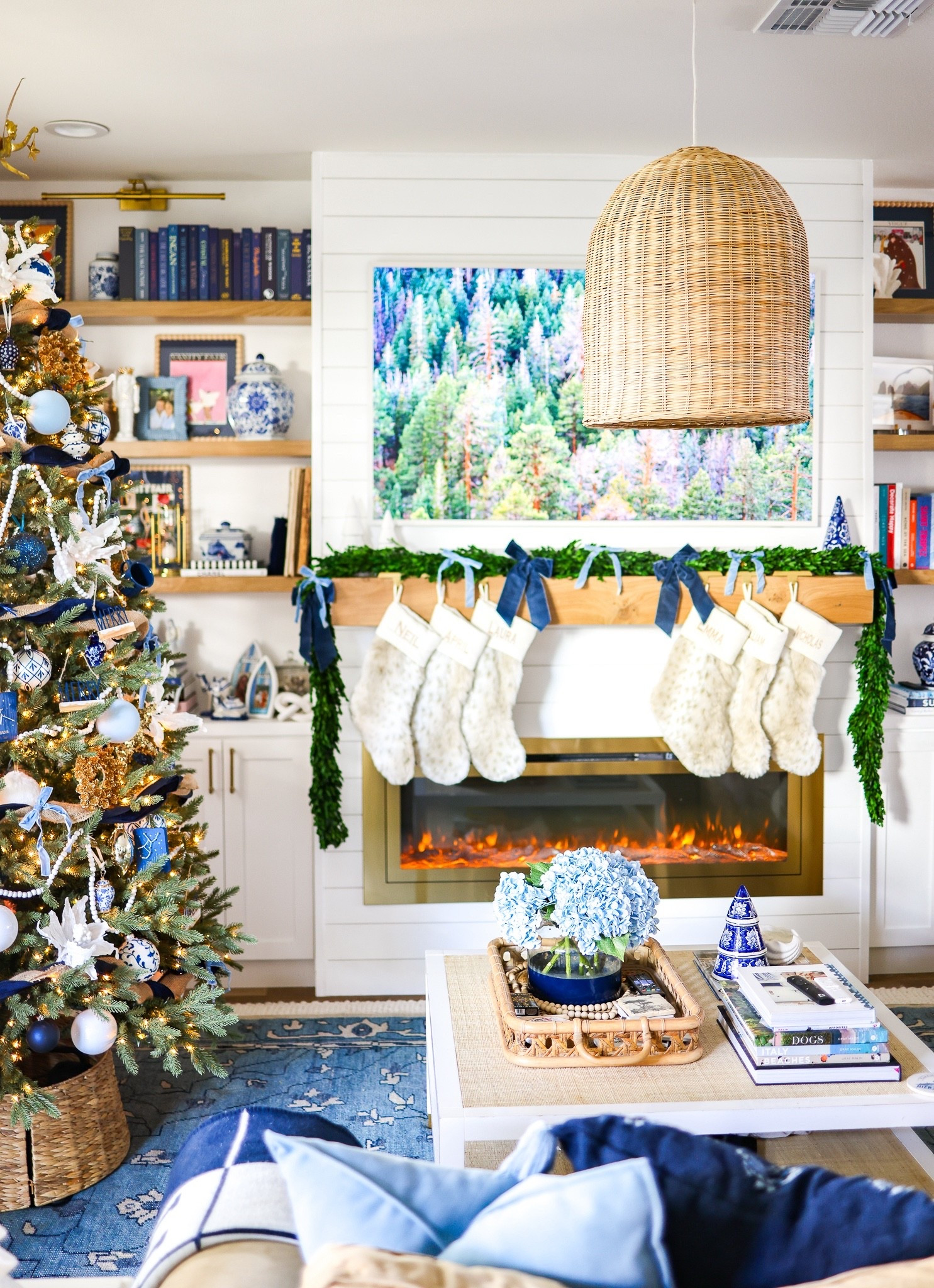 It’s beginning to look a lot like #christmas I’ve linked all my #christmasdecor here! 

#LTKHoliday #LTKHome #LTKSaleAlert