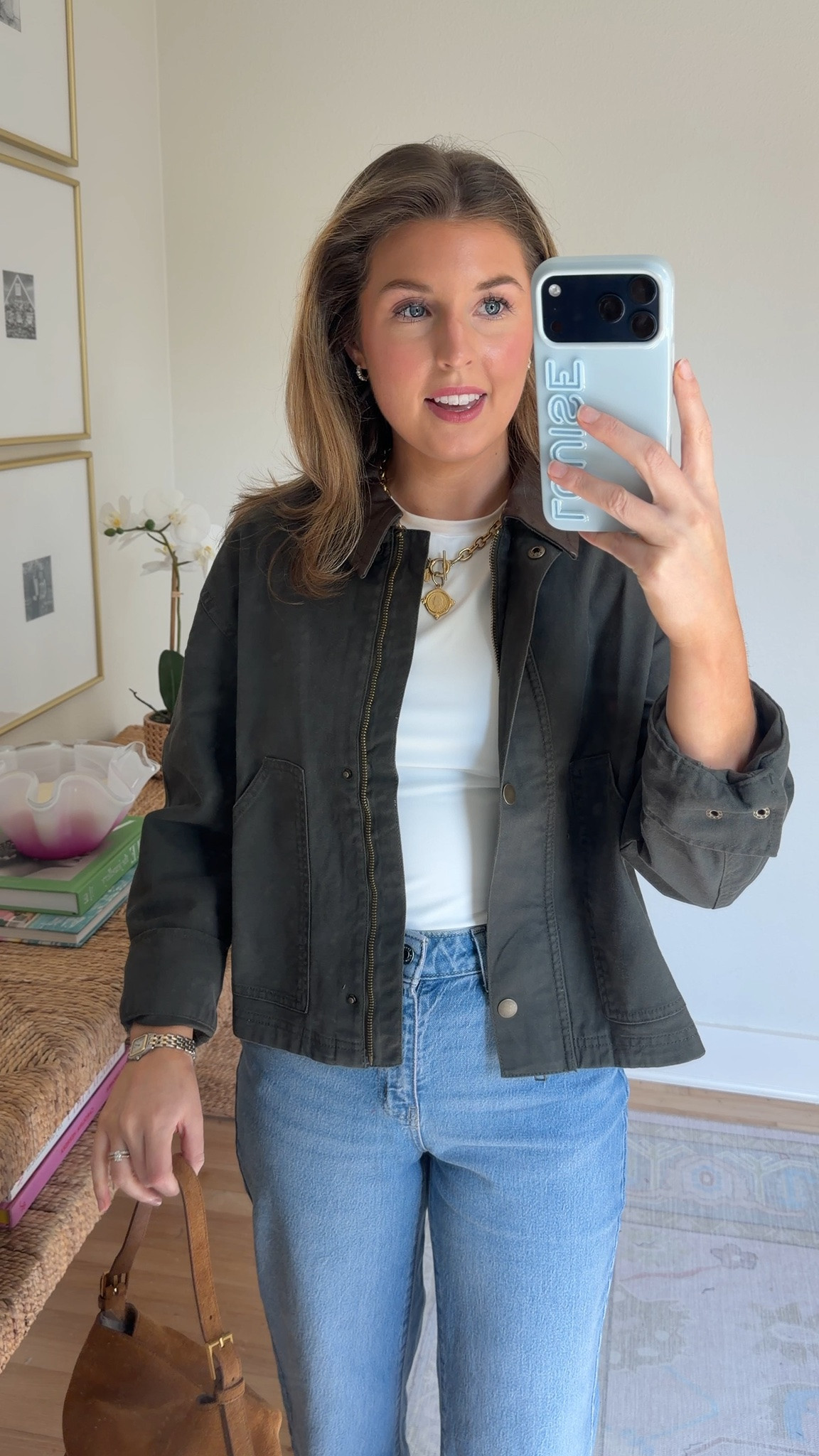 Fall outfit idea! Wearing a S in jacket and 4 in jeans