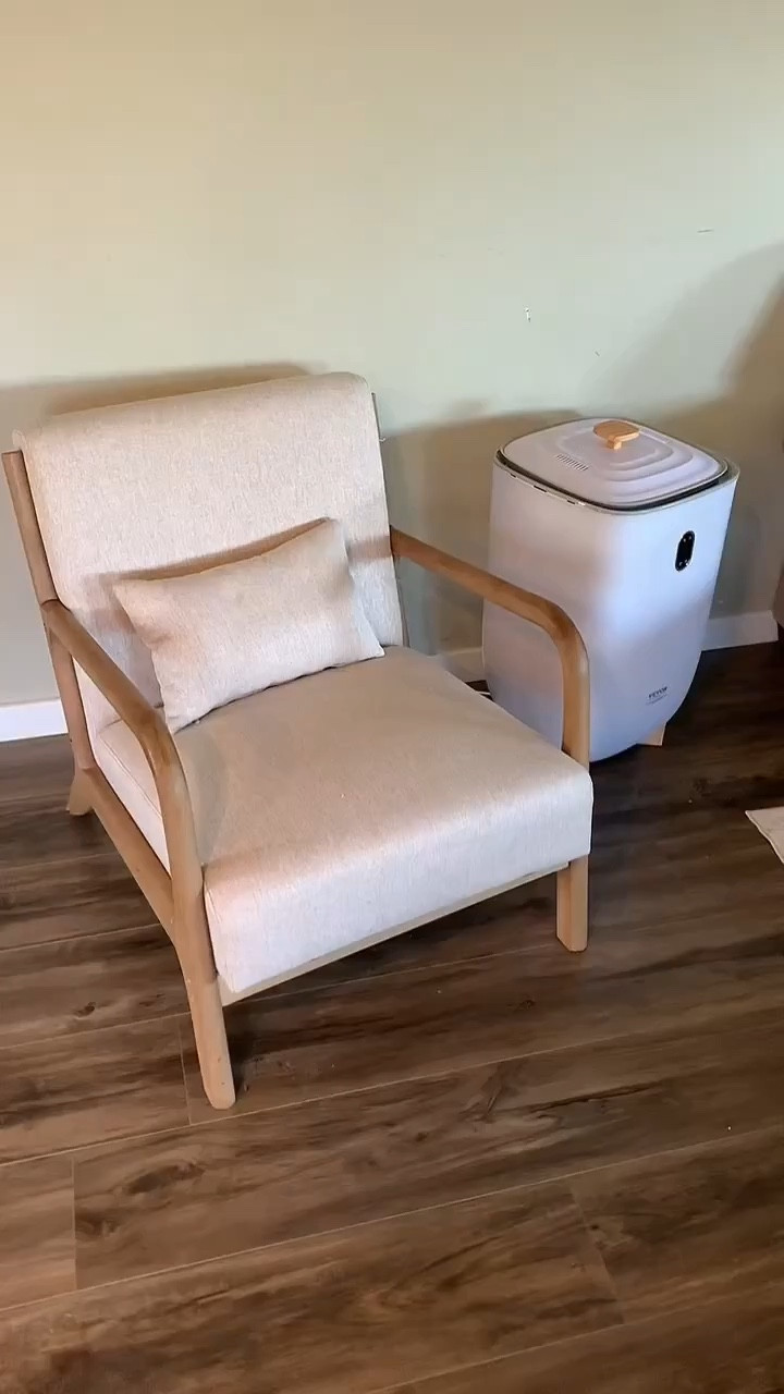 The perfect chair to upgrade your home on an budget without sacrificing quality ✨👌🏽 #accentchair #beigechair #modernchair #modernfurniture #modernlivingroom

#LTKStyleTip #LTKHome #LTKFindsUnder100