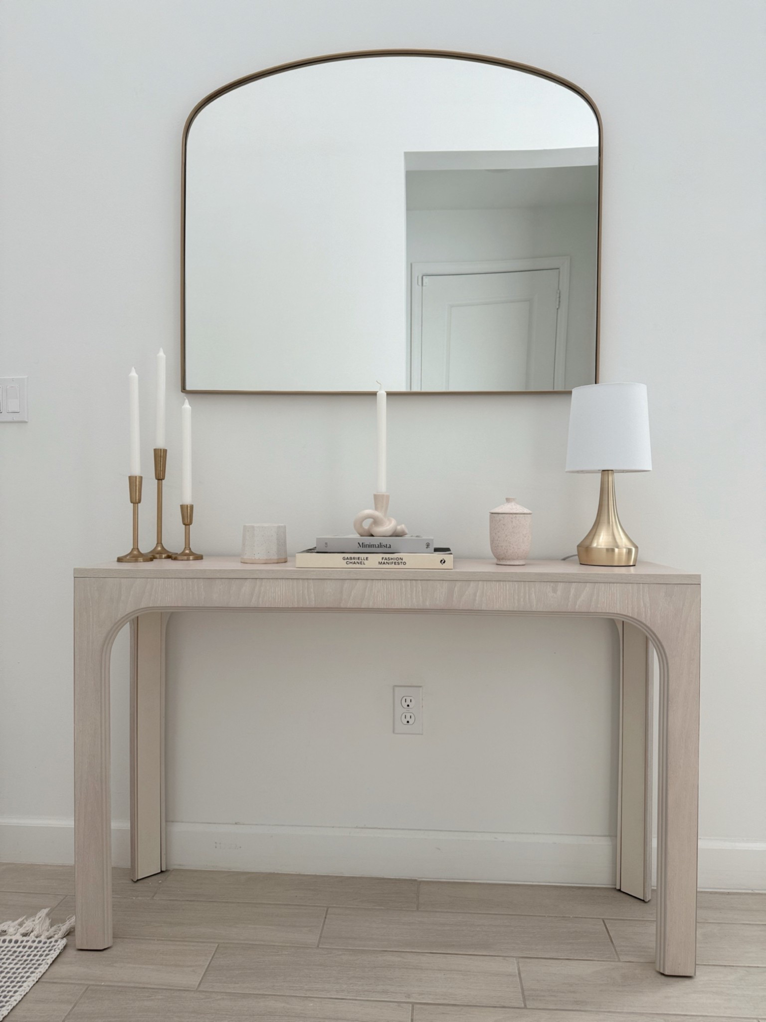 Entryway 

#entrywaydecor #entrywaytable #consoletable #studiomcgee #homestyle #homestyling #neutralhome #homedecor #targethomedecor #targethome #targethomestyle #homefinds #targetfinds #targerhomefinds #entrytable 

#LTKHome