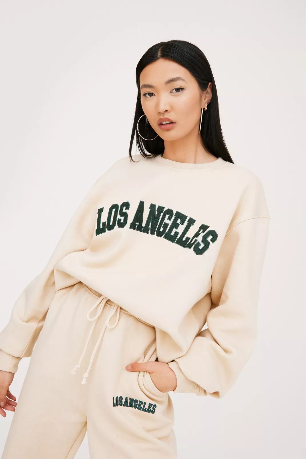 Los Angeles Oversized Embroidered Graphic Sweatshirt | NastyGal (UK, IE)