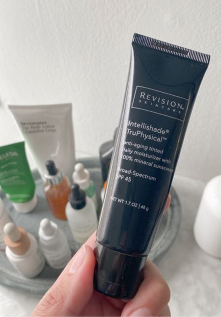 Revision mineral tinted sunscreen - tinted spf - tinted moisturizer 

#LTKbeauty