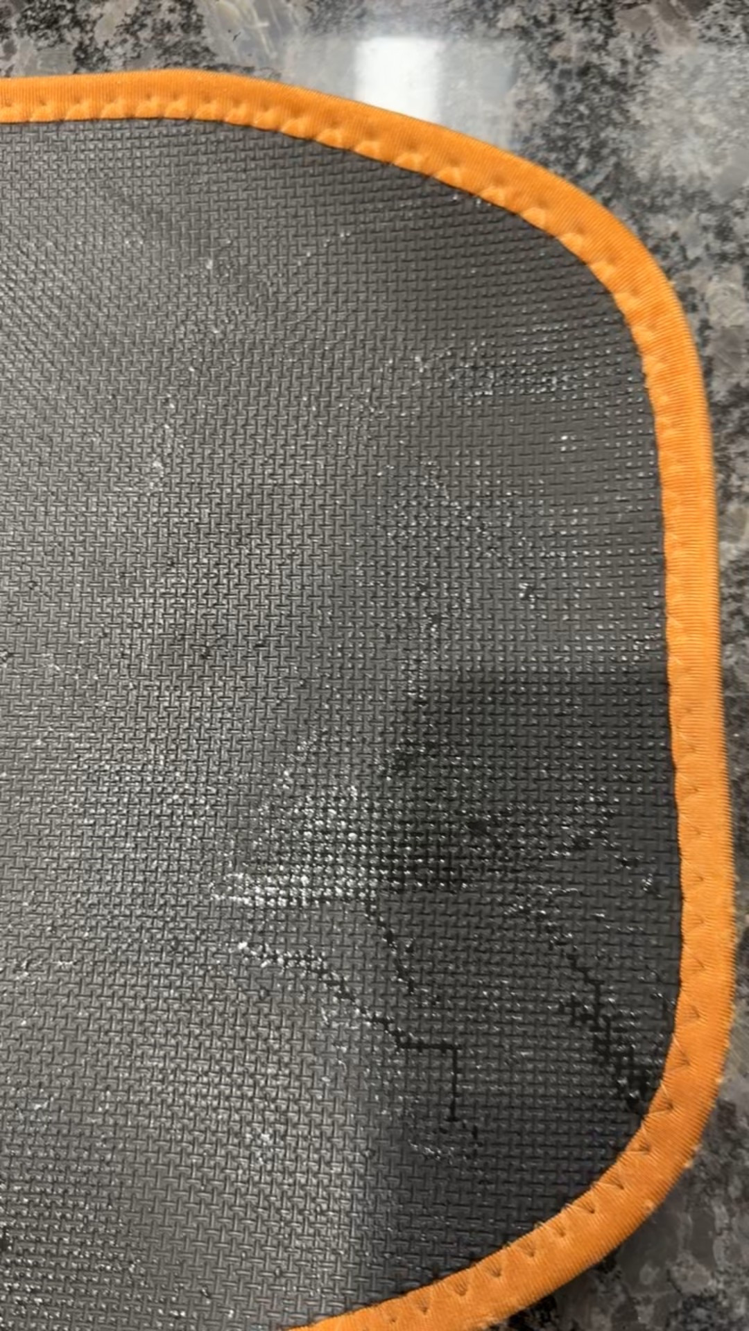 20 min in this waist trainer is more like an hour without it. Insanely good 

#LTKBeauty #LTKSaleAlert #LTKActive