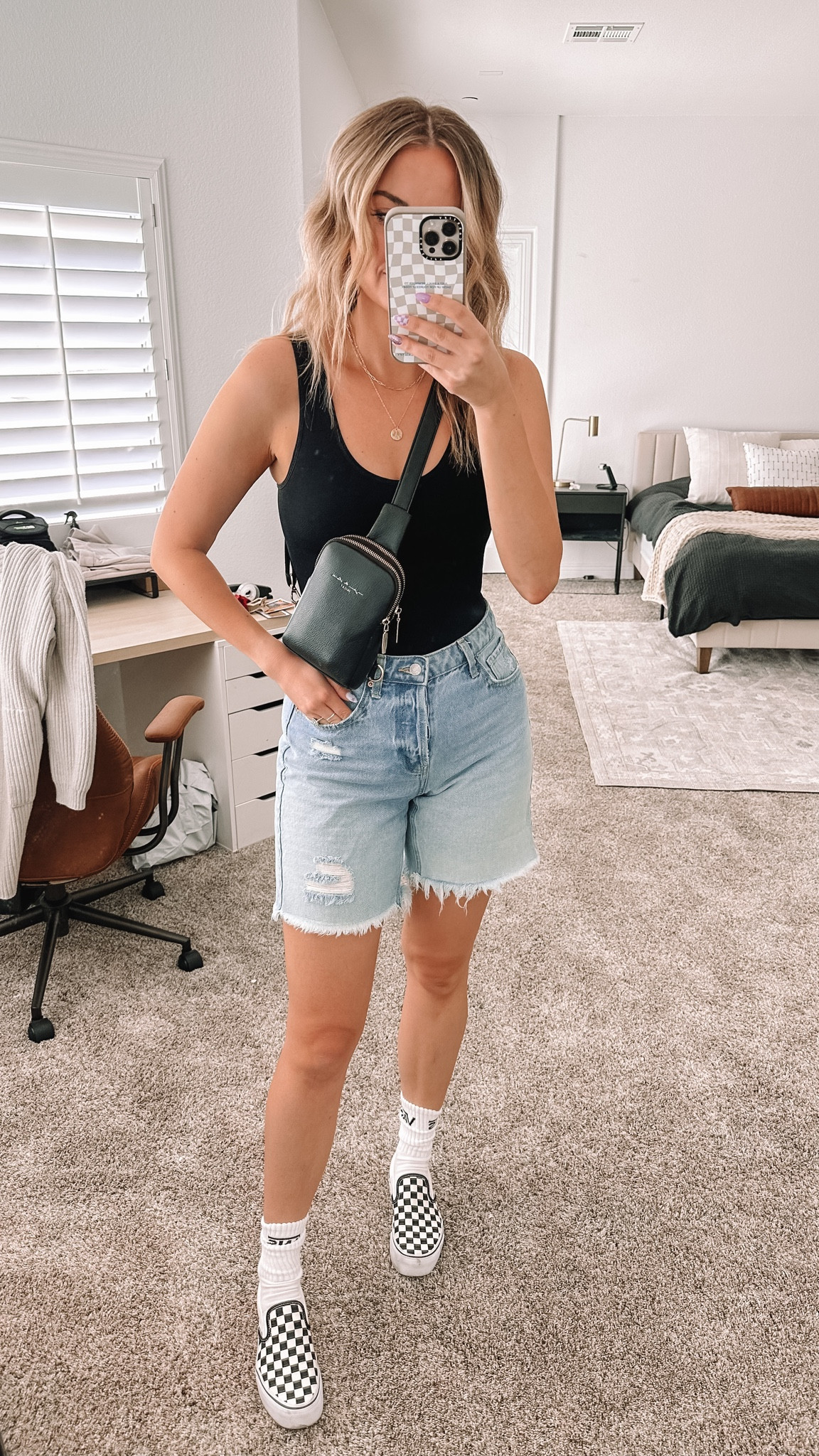 Body suit: XS/S from TheLuxmery.com use code CASSIESC15 for 15% off
Shorts: 6
Shoe: 7

Best bodysuit shapewear! 