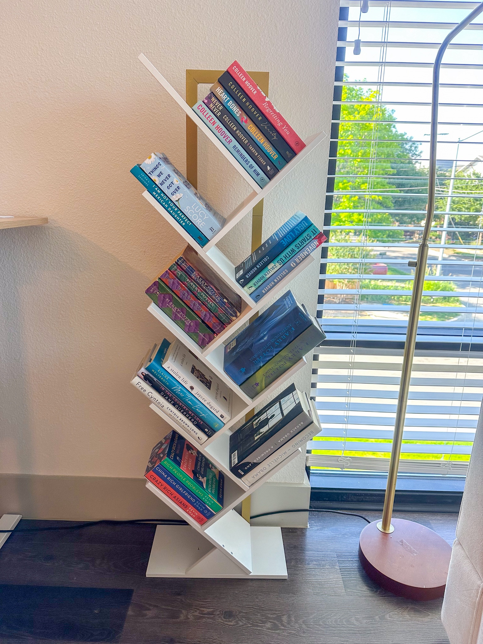 Tree bookshelf 📚📖