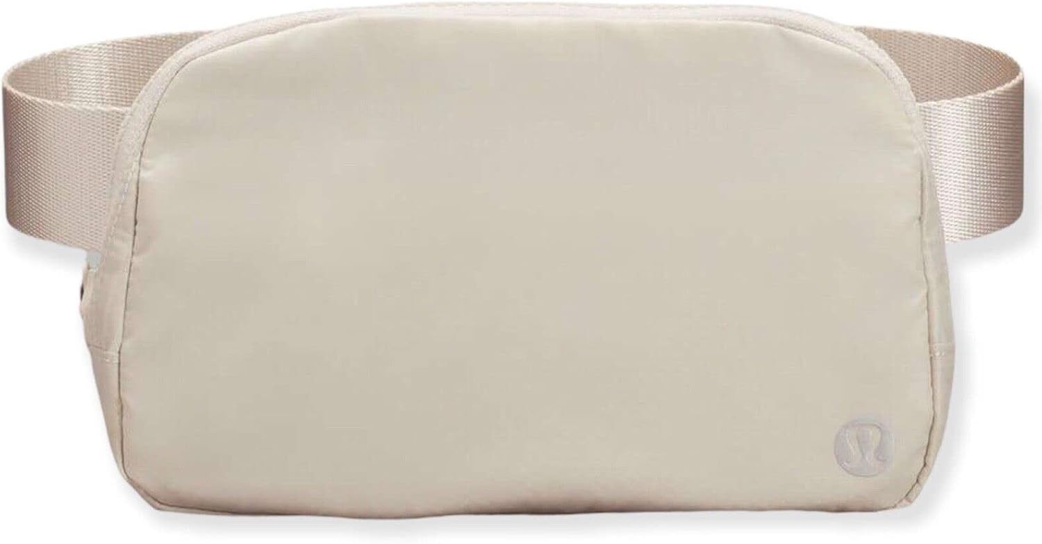 Lululemon Everywhere Belt Bag 1L (Neo Mint) | Amazon (US)