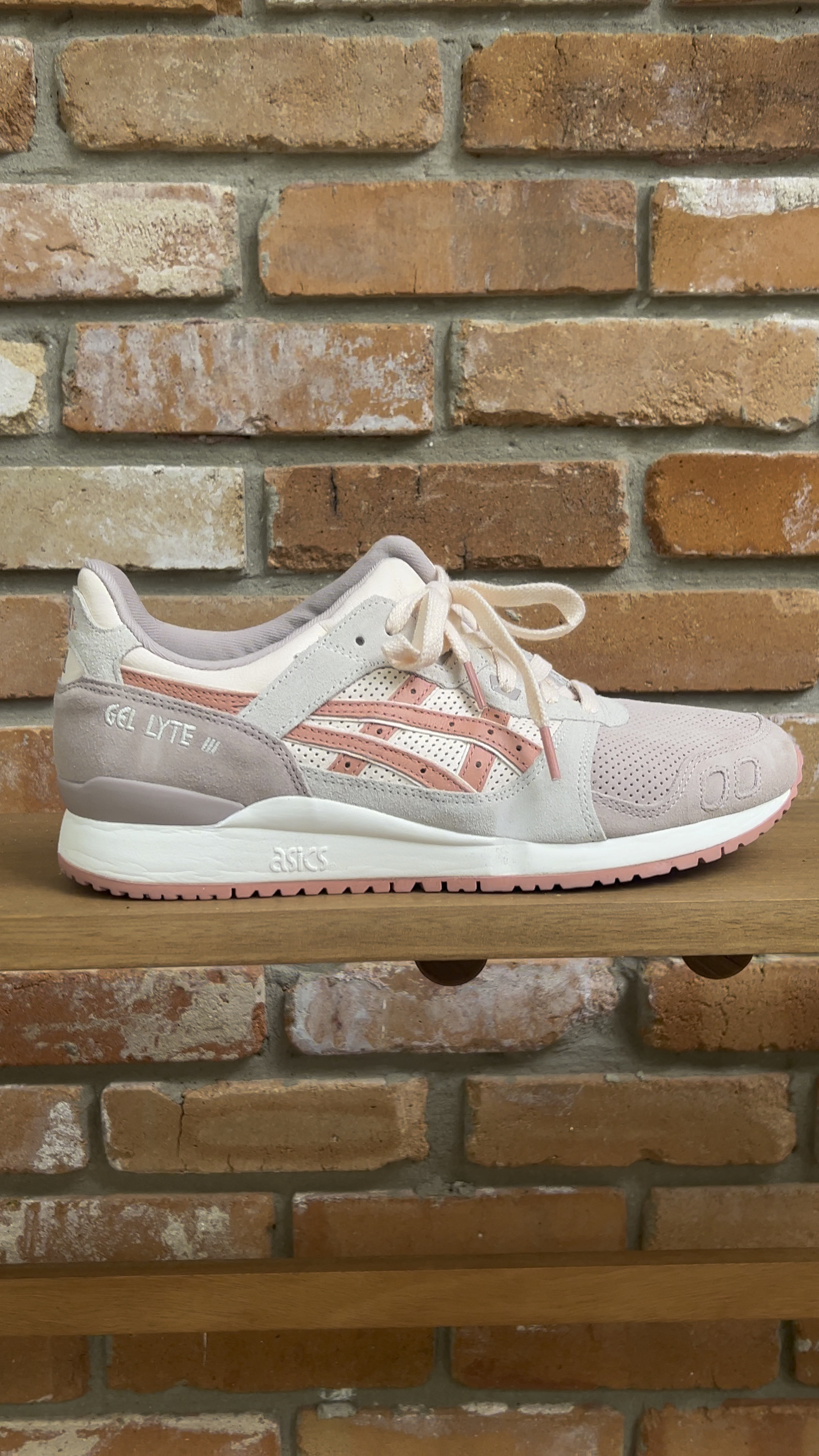 Asiscs gel lyte 3 fawn and salmon. Sports sneakers

#asiscs #shoes #sneakers 

#LTKshoecrush #LTKmens #LTKstyletip