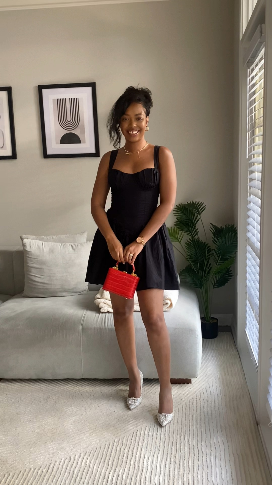 Friday Date night in the perfect LBD🖤✨ 

#LTKShoeCrush #LTKVideo #LTKStyleTip