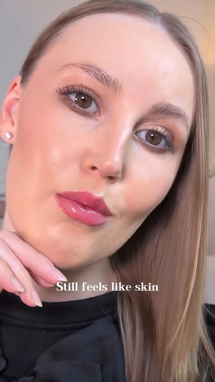Flawless, smooth, and glowy skin in just one swipe ✨💛
@skintificofficial — skin looks fresh, even, and naturally radiant, no filter needed 🤍

Lightweight, seamless, and perfect for everyday glow.

#skintificpartner #glowyskin #makeuphack #reelsbeauty #nofilterneeded