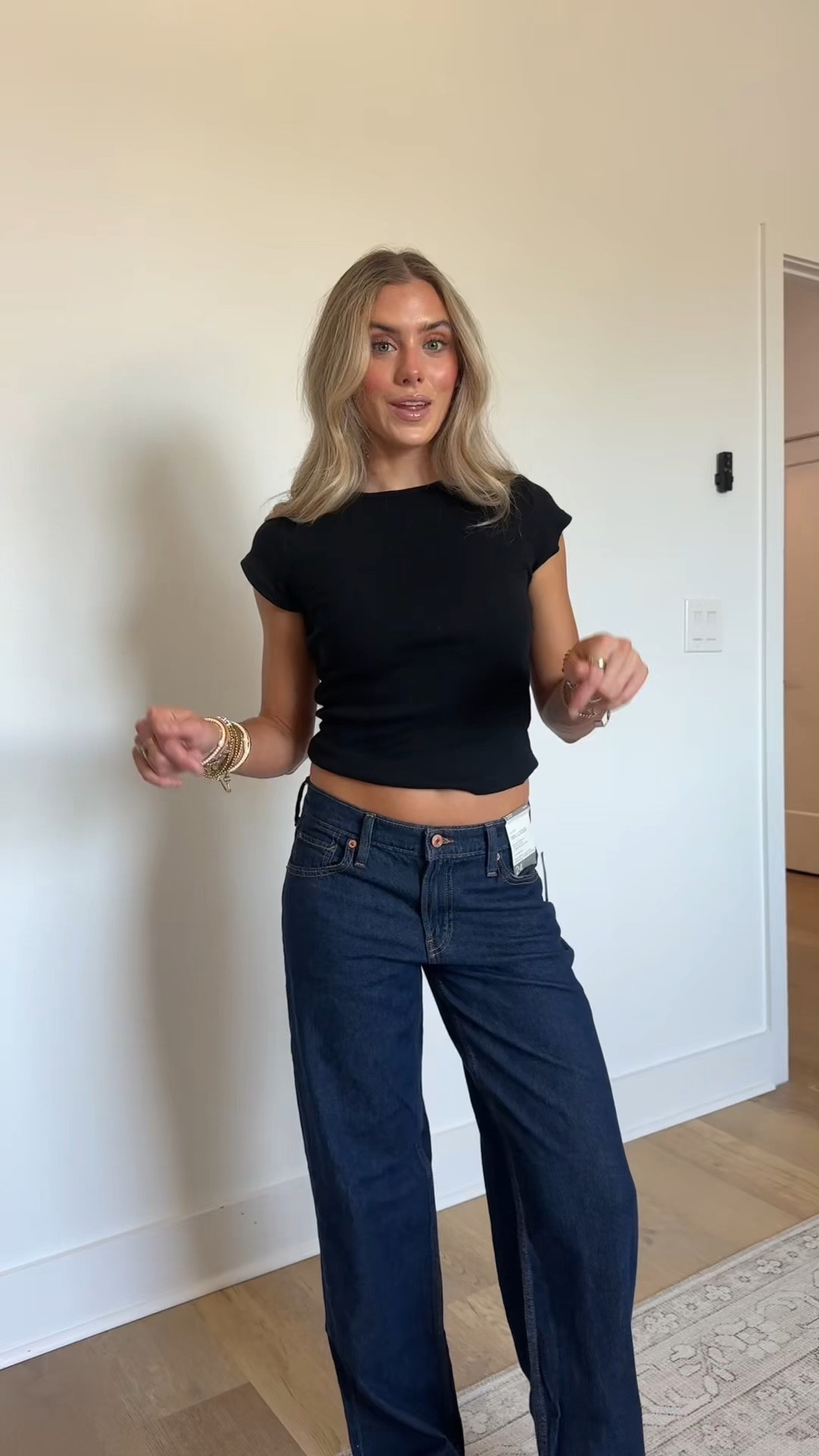 Gap size 24 low rise Jeans. A vintage-inspired fit with an effortless slouch.

Fit: A full-length loose jean that's fitted on the waist & relaxed all the way down.
Fabric: 99% Organic Cotton, 1% Stretch.
Stretch: Low Stretch Jeans. Authentic denim with a soft & easy lived-in feel.​
Rise: Low Rise Jeans.
Look: A classic, loose jean in a dark blue indigo wash.
Details: Zip fly & five-pocket styling.

#LTKootd #LTKSaleAlert #LTKdayinmylife